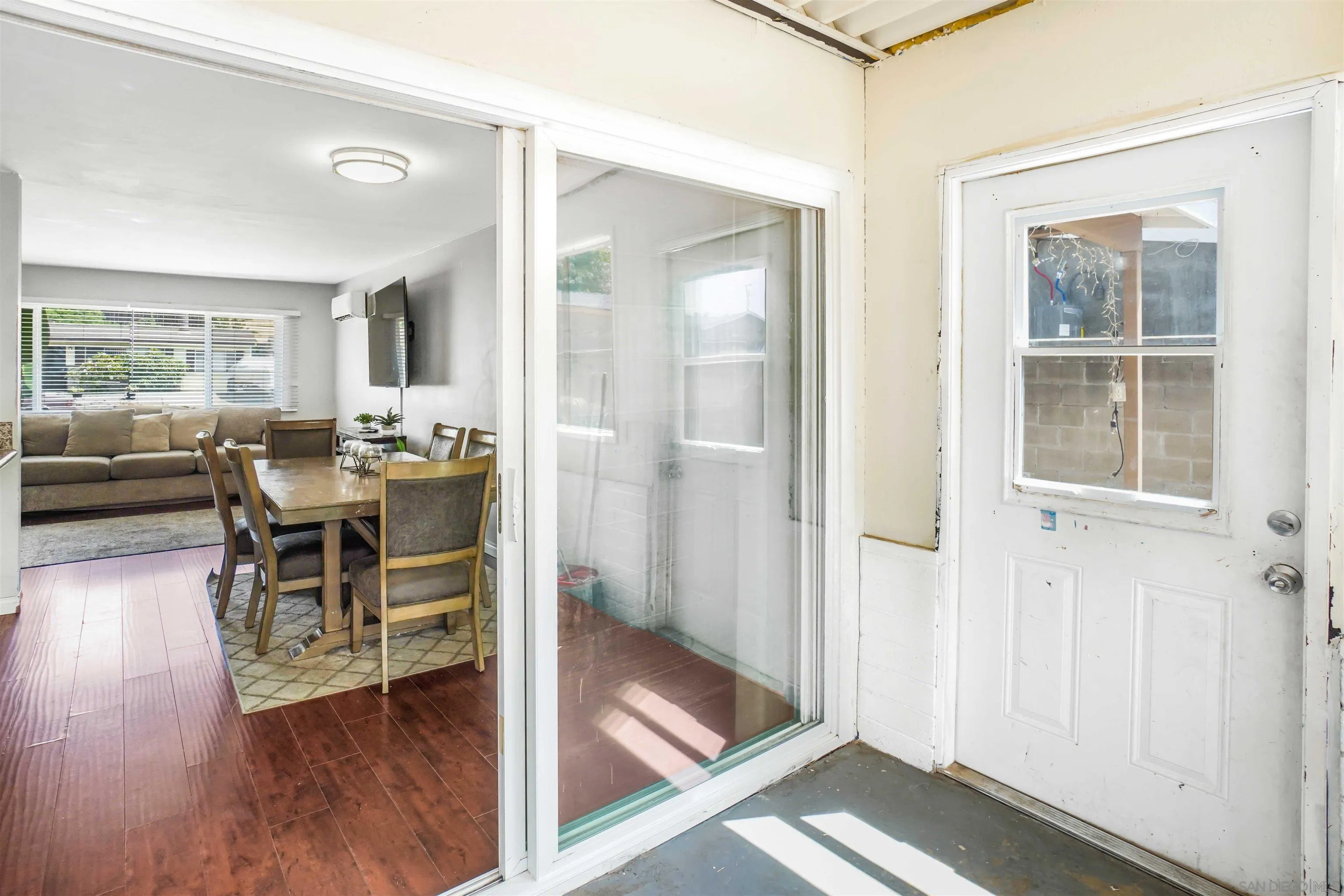 https://cdn.realtyfeed.com/cdn/127/260013839/2be9187b1b2f38439661dc6d7077330a.webp