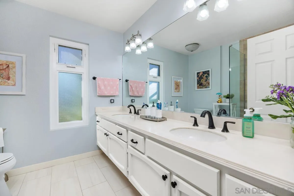 Photo #23: 260013841 Listing: Photo #23