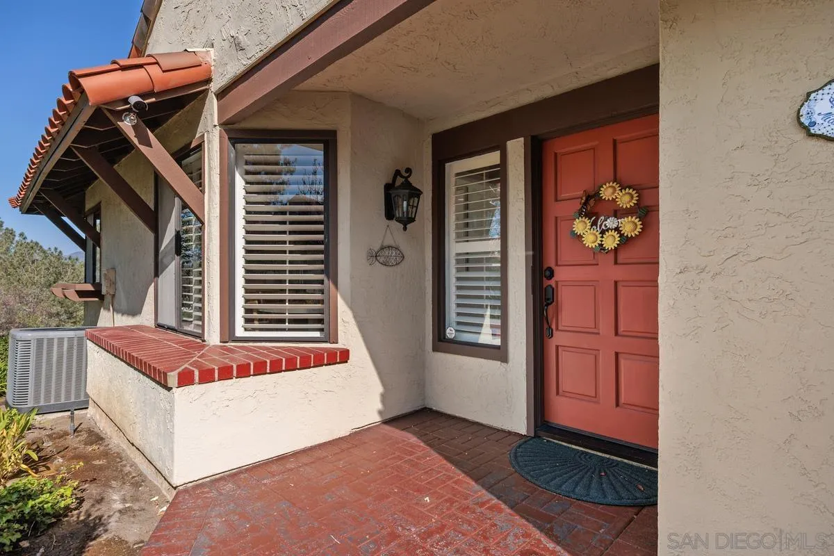 Photo #4: 260013841 Listing: Photo #4