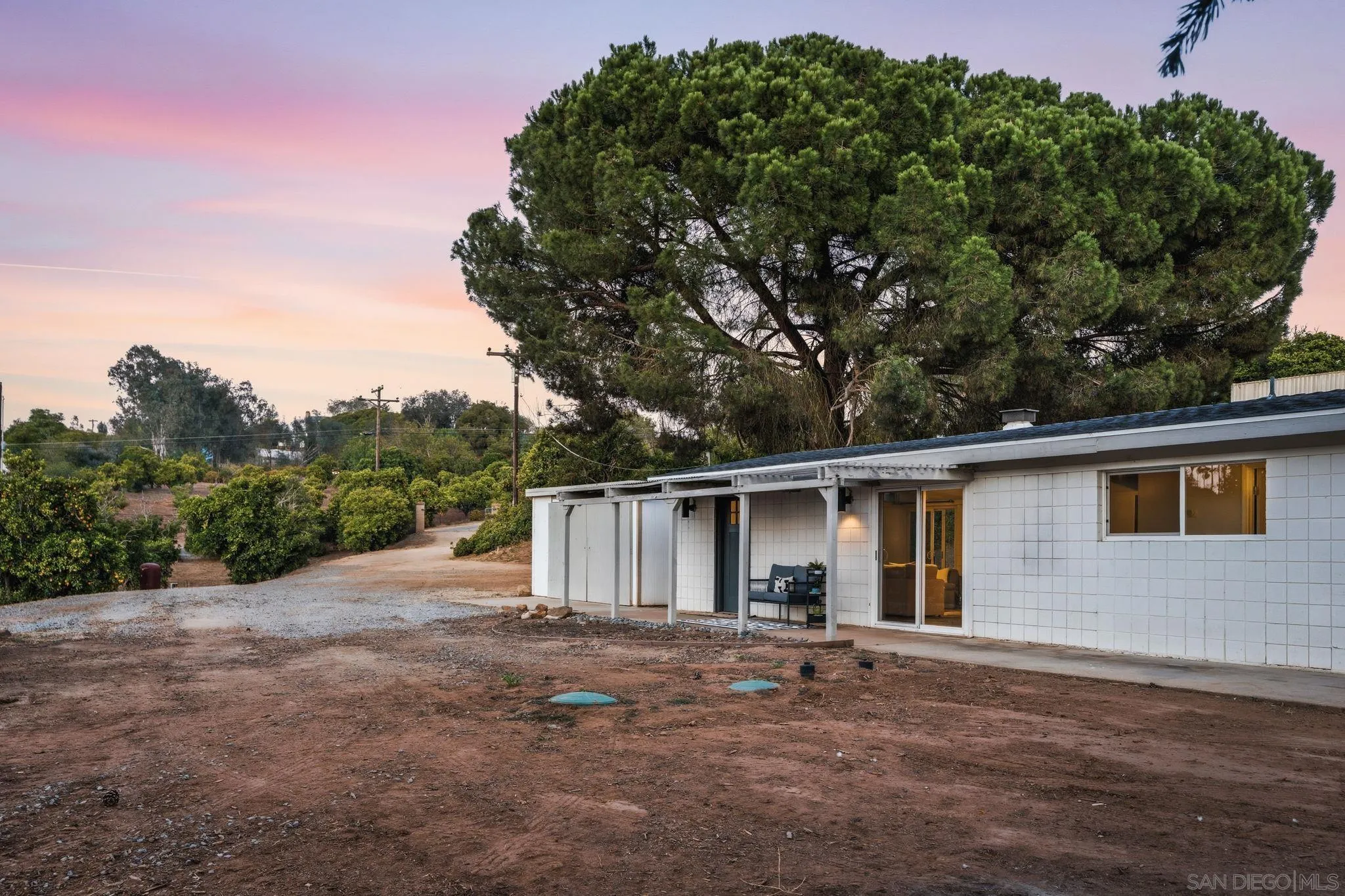 https://cdn.realtyfeed.com/cdn/127/260013851/27f3a58f02a72d28cc00d342555ea048.webp