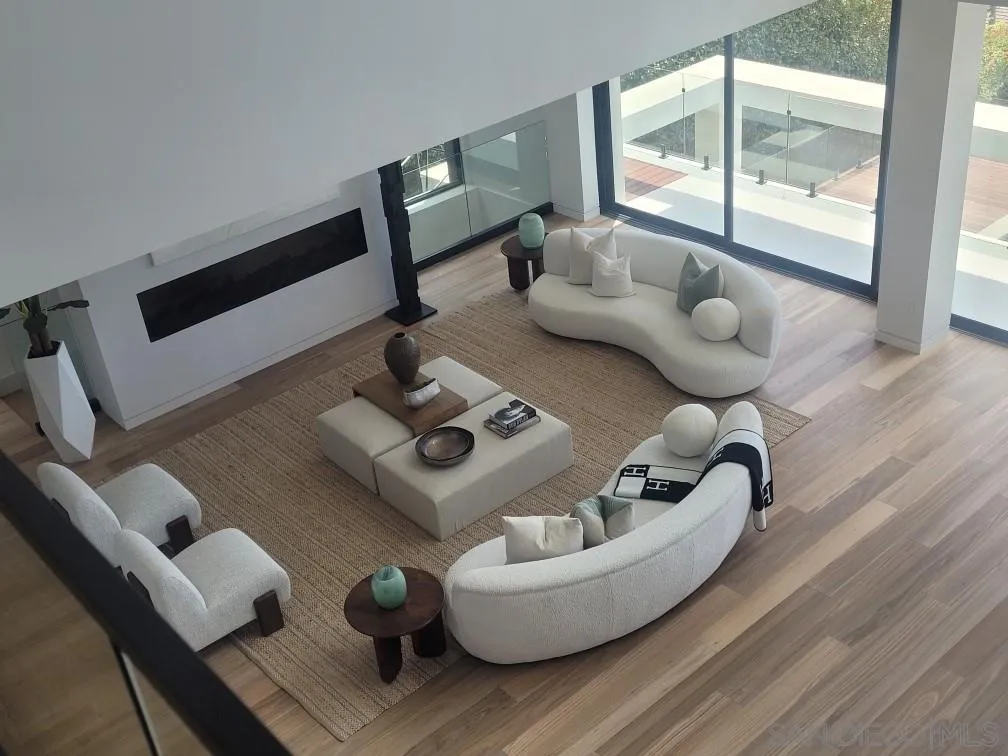 https://cdn.realtyfeed.com/cdn/127/260013853/fdeb615a0fa69cabd9d5d0f3d12b32d4.webp