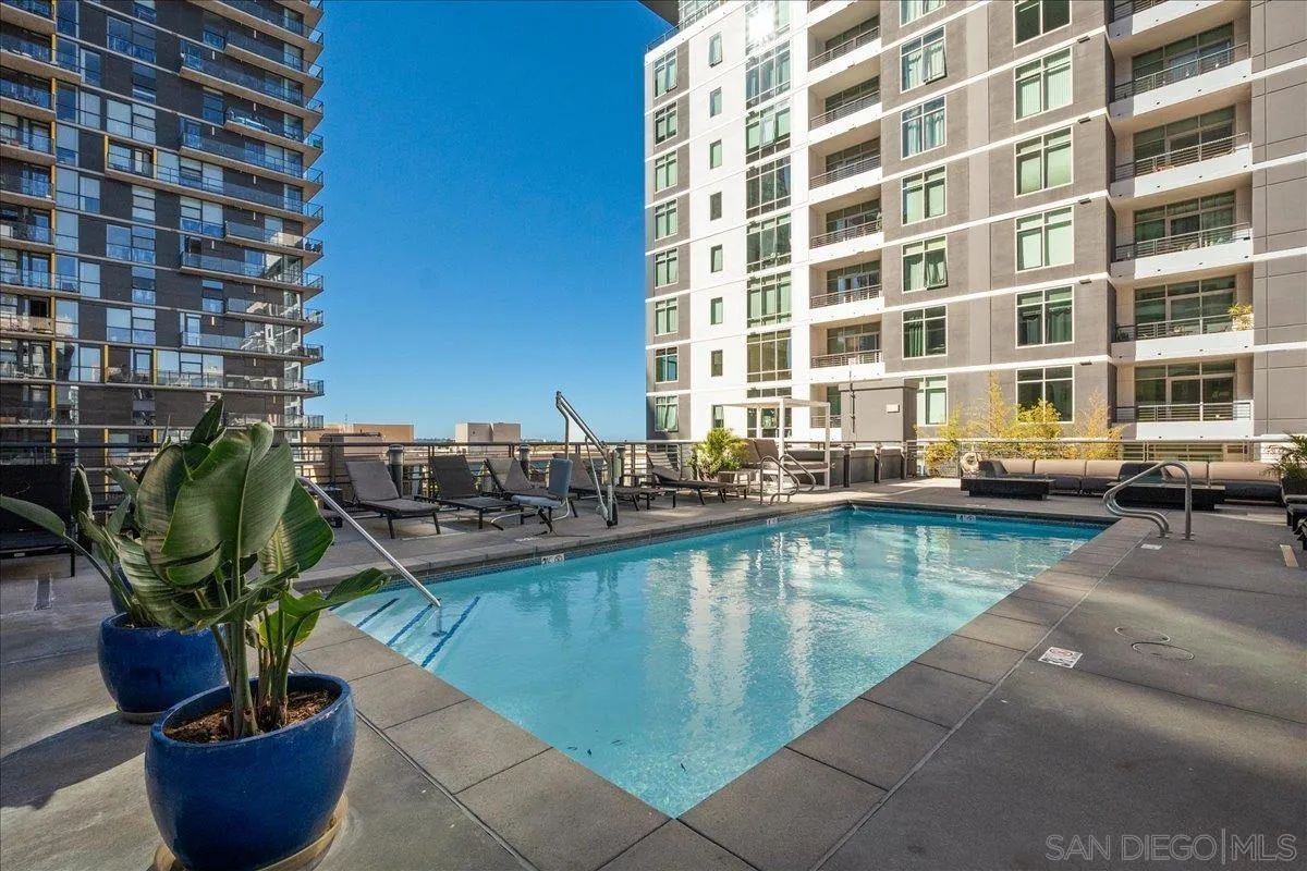 Photo #2: 260013854 Listing: Photo #2