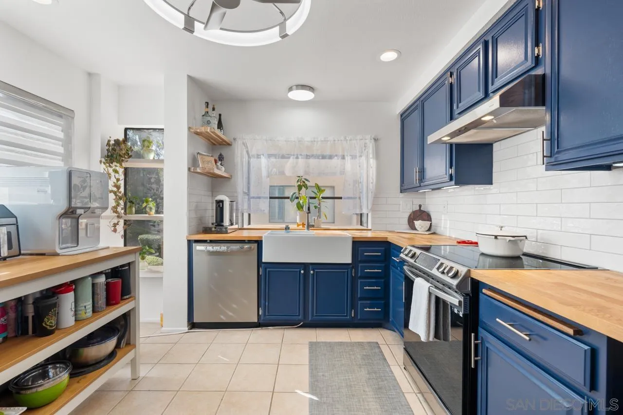 Photo #18: 260013856 Listing: Photo #18