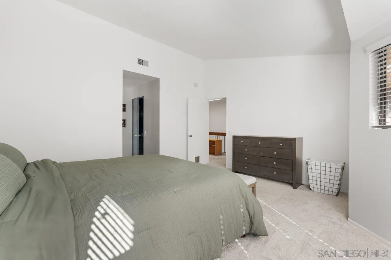 Photo #38: 260013856 Listing: Photo #38