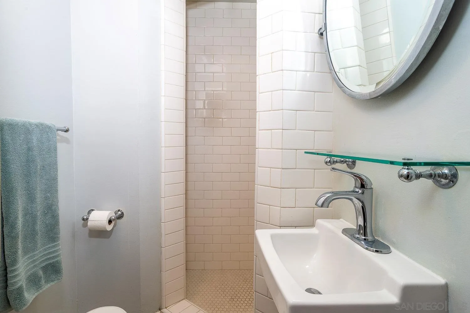 https://cdn.realtyfeed.com/cdn/127/260013859/644673b649b02bb2ef6087916568440b.webp