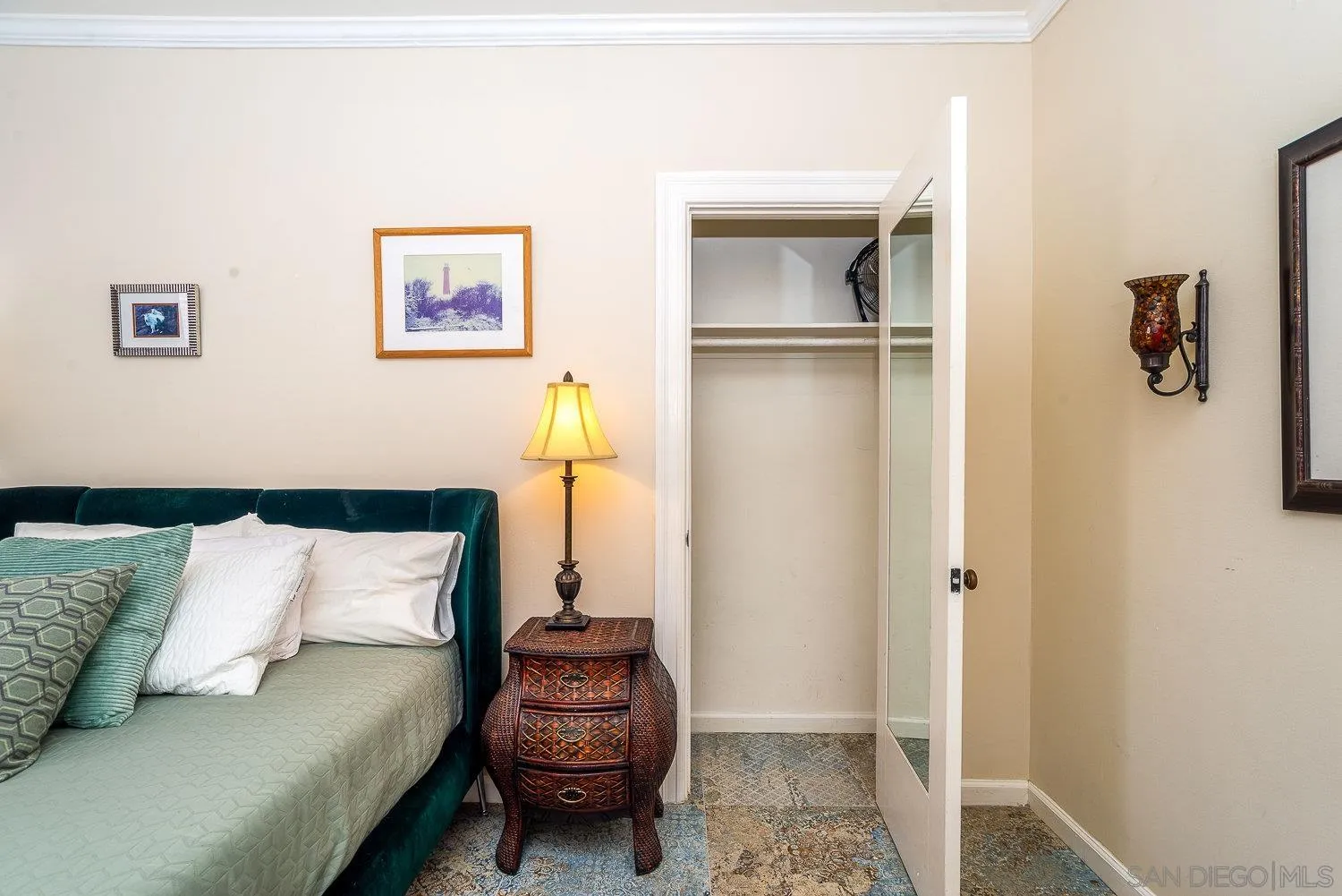 https://cdn.realtyfeed.com/cdn/127/260013859/fc0a897cda60989897d4be2fb078e077.webp