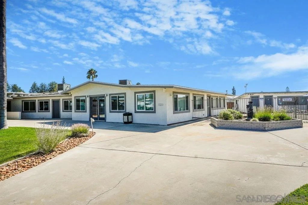 https://cdn.realtyfeed.com/cdn/127/260013862/5f0e5d7ca68a2938bac8497a161b47c3.webp