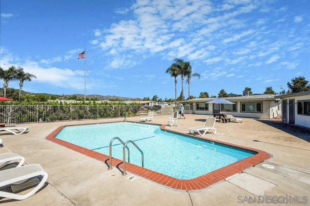 https://cdn.realtyfeed.com/cdn/127/260013862/cc3dbb4dc735596e3c3a832fbe9734c8.webp