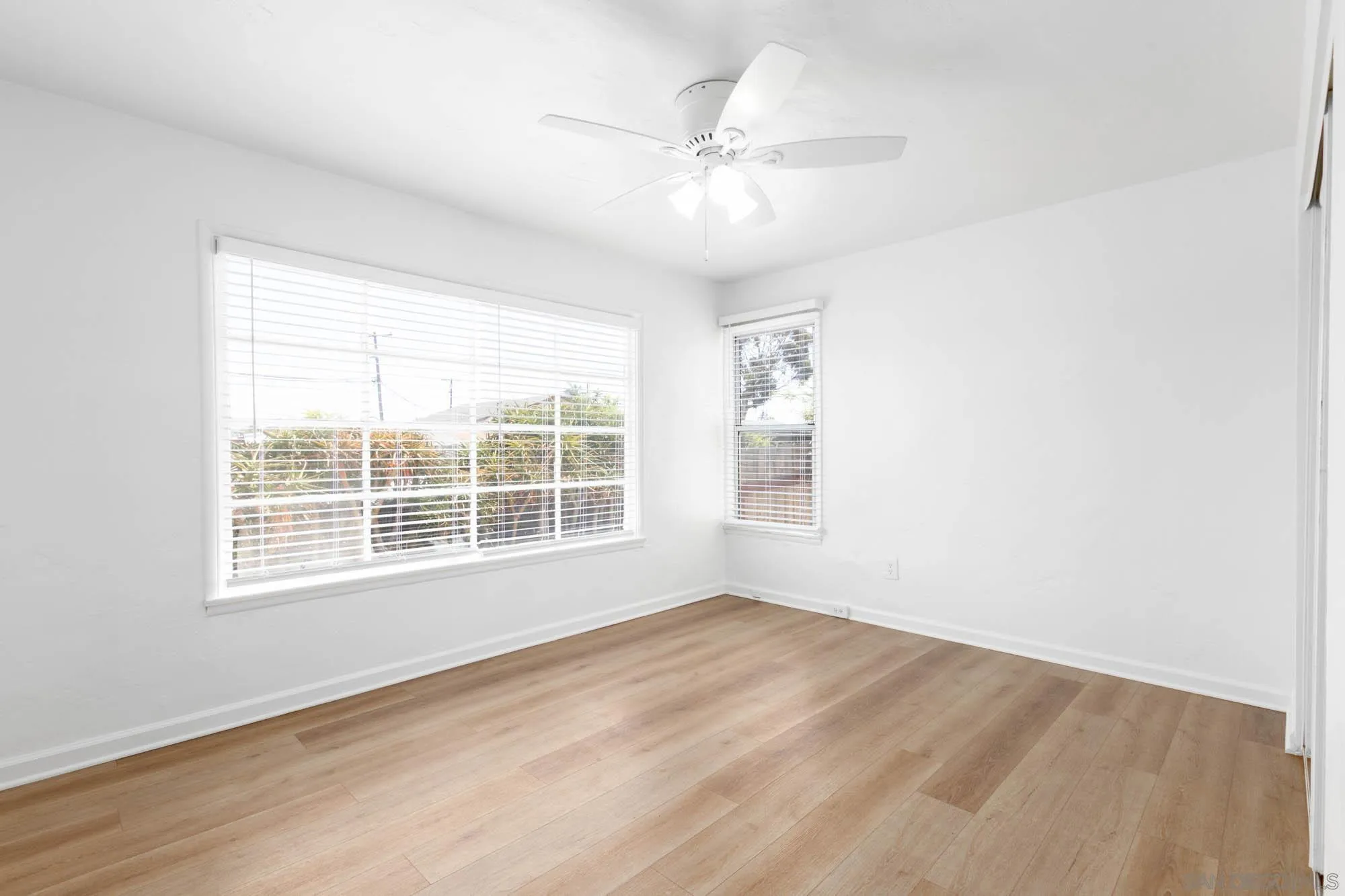 https://cdn.realtyfeed.com/cdn/127/260013863/dffbda38e8598e15941375567e50f23a.webp
