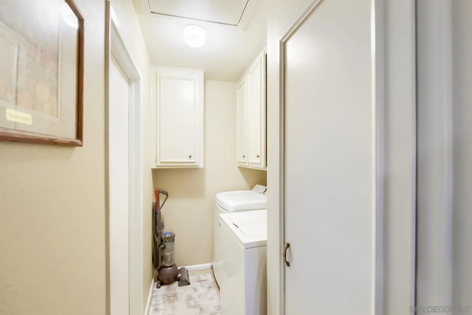https://cdn.realtyfeed.com/cdn/127/260013866/ca92a851f6de136d685b236786fdb617.webp
