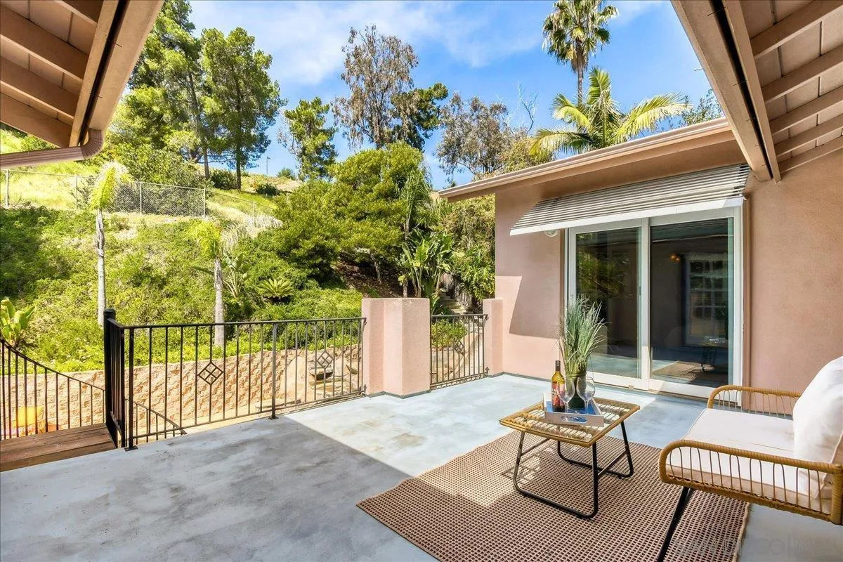 https://cdn.realtyfeed.com/cdn/127/260013873/c6b4e6a4d458399299be1d15eb0a4fe4.webp