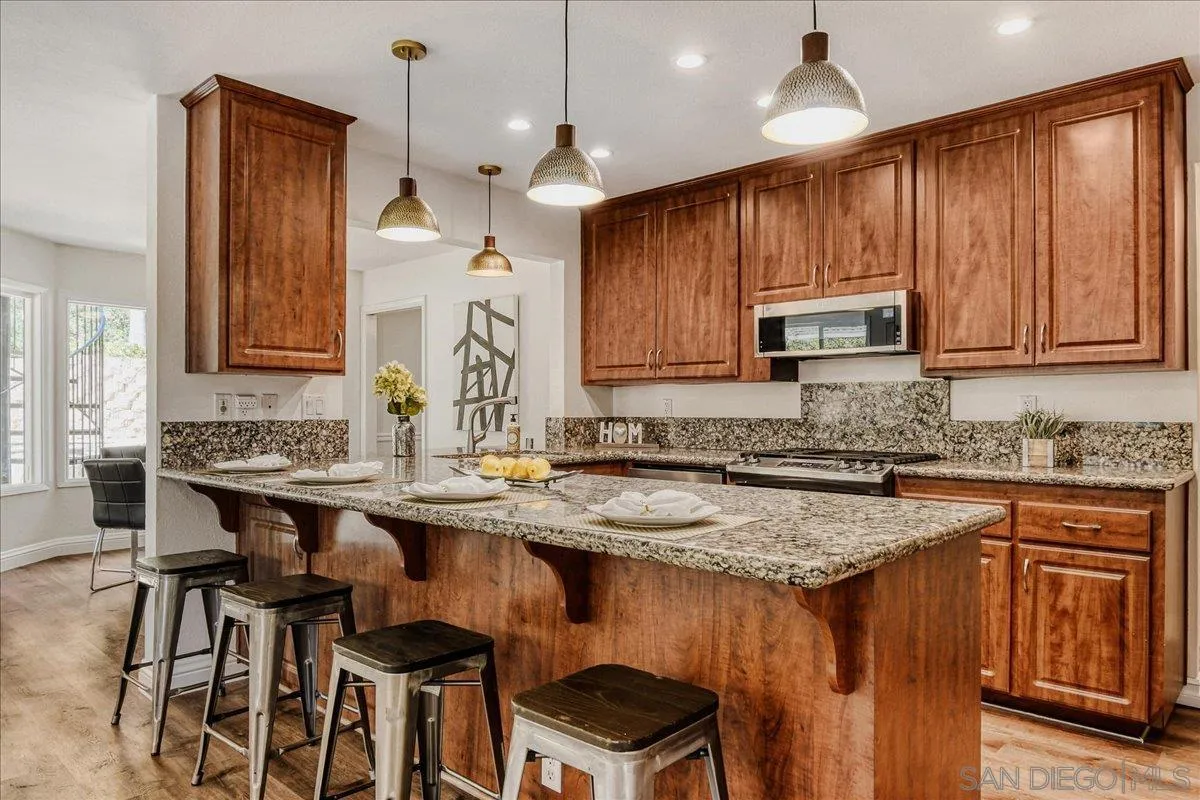 https://cdn.realtyfeed.com/cdn/127/260013873/cecaf206fcb4d2018ec272dbef90e119.webp
