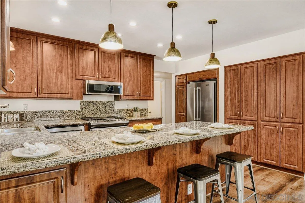 https://cdn.realtyfeed.com/cdn/127/260013873/d9f37f0c2cba9b7cac27c5ea9d07c293.webp