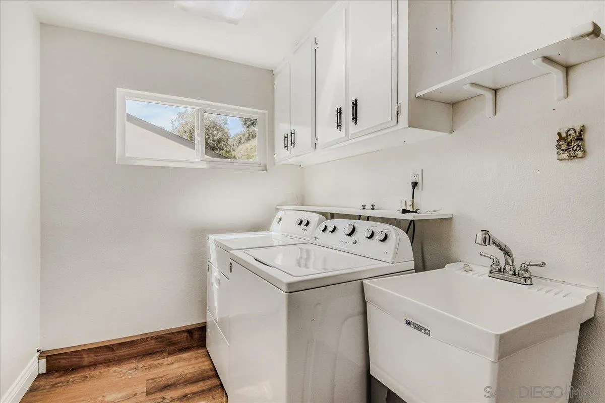 https://cdn.realtyfeed.com/cdn/127/260013873/f7543fbd94c4a1bb93d6f6db98d5ed33.webp