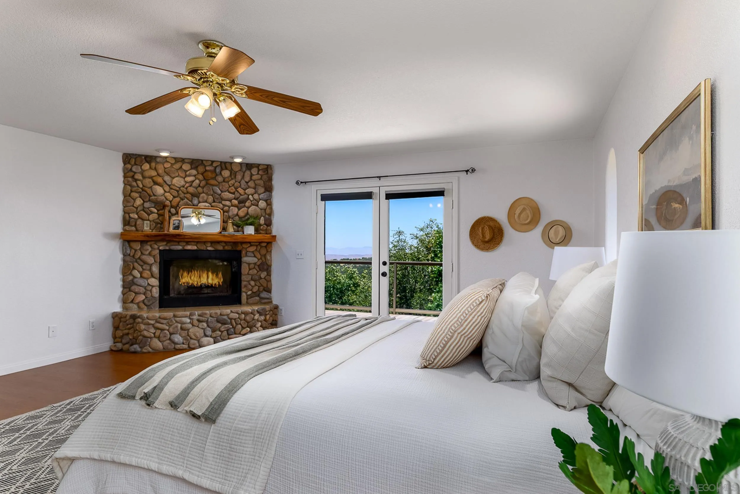 https://cdn.realtyfeed.com/cdn/127/260013877/3d71ca6b14eabccef9f4116ee7ba4d38.webp