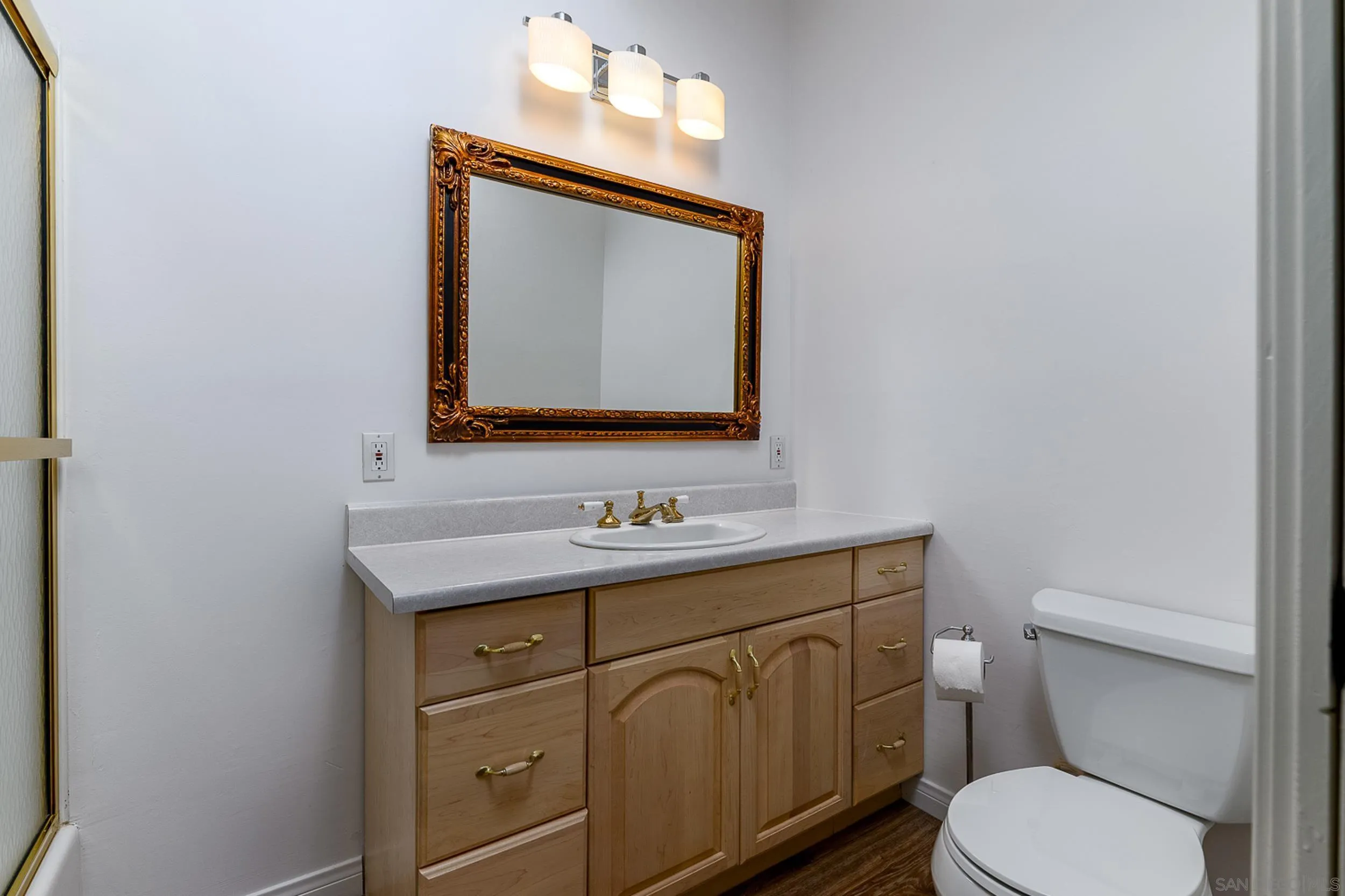 https://cdn.realtyfeed.com/cdn/127/260013877/d039f62945592361f059e343bf56dcfe.webp