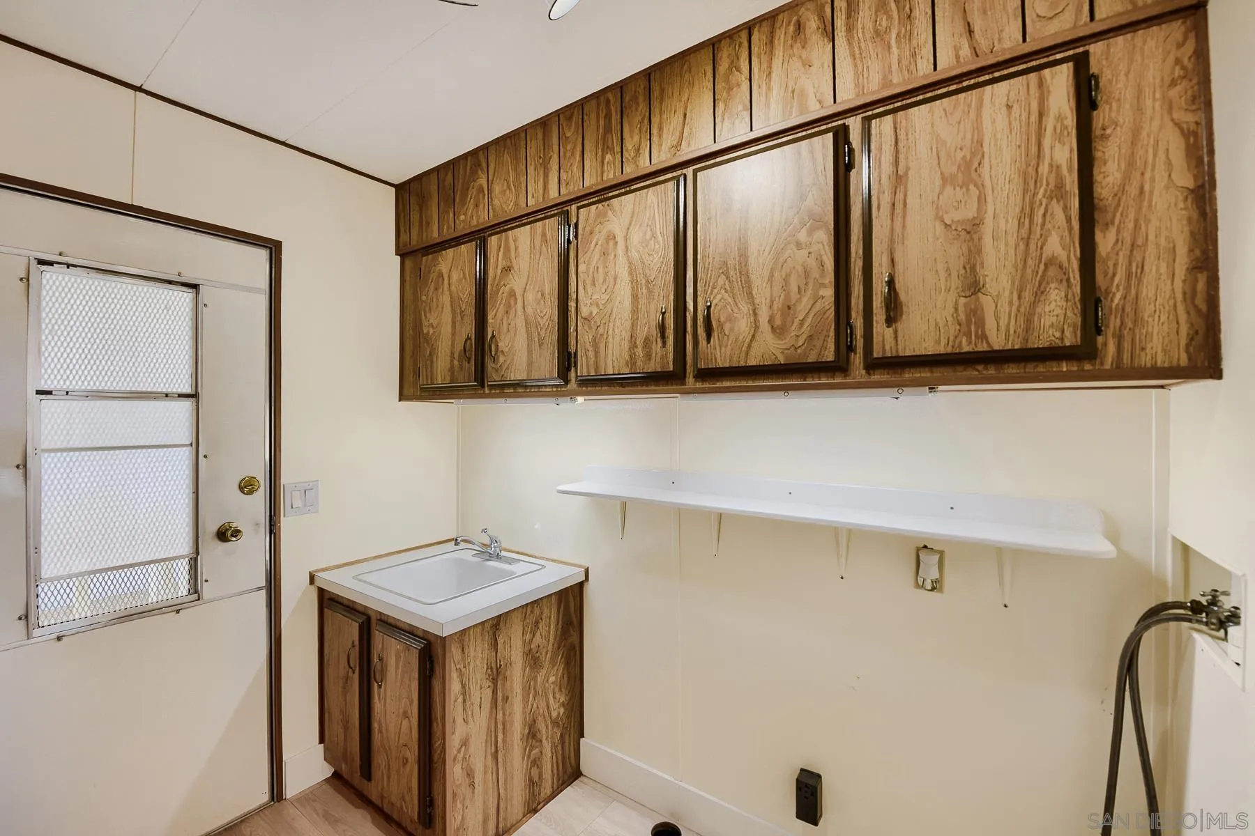 https://cdn.realtyfeed.com/cdn/127/260013878/18d9ea8cdd750f0180a69e947ee7c8f0.webp