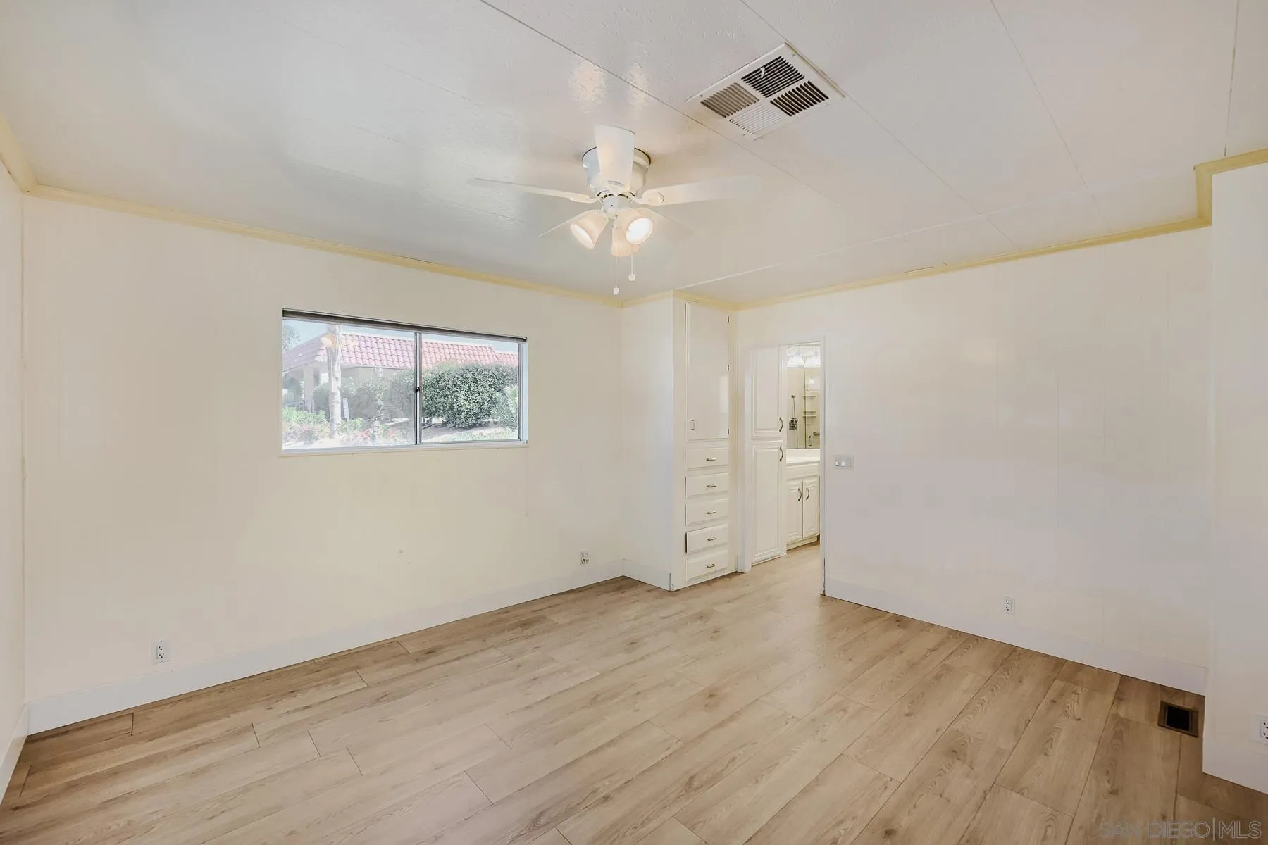 https://cdn.realtyfeed.com/cdn/127/260013878/5e004c8d9187c7637c8ec3f6fb08c61f.webp