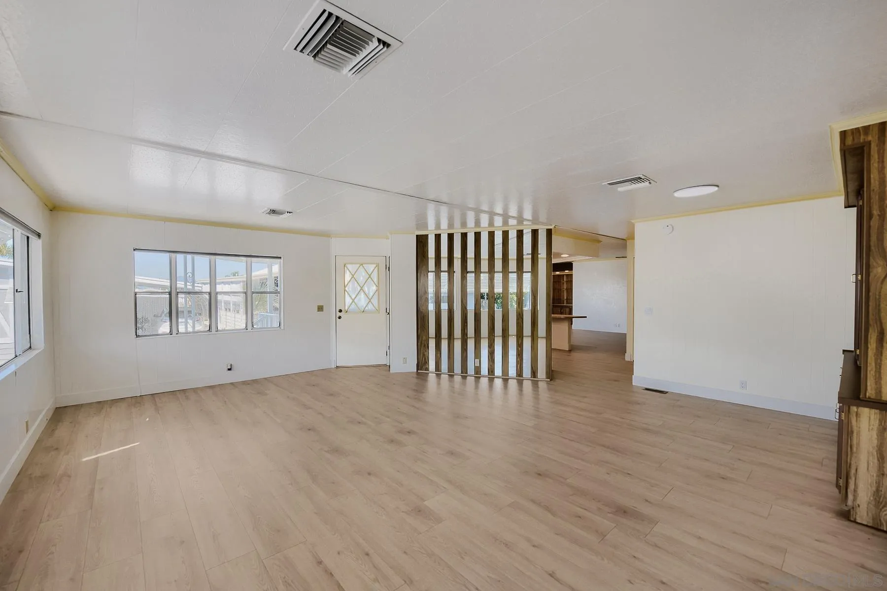 https://cdn.realtyfeed.com/cdn/127/260013878/822c575d2111c0147568d9c9f48c327c.webp