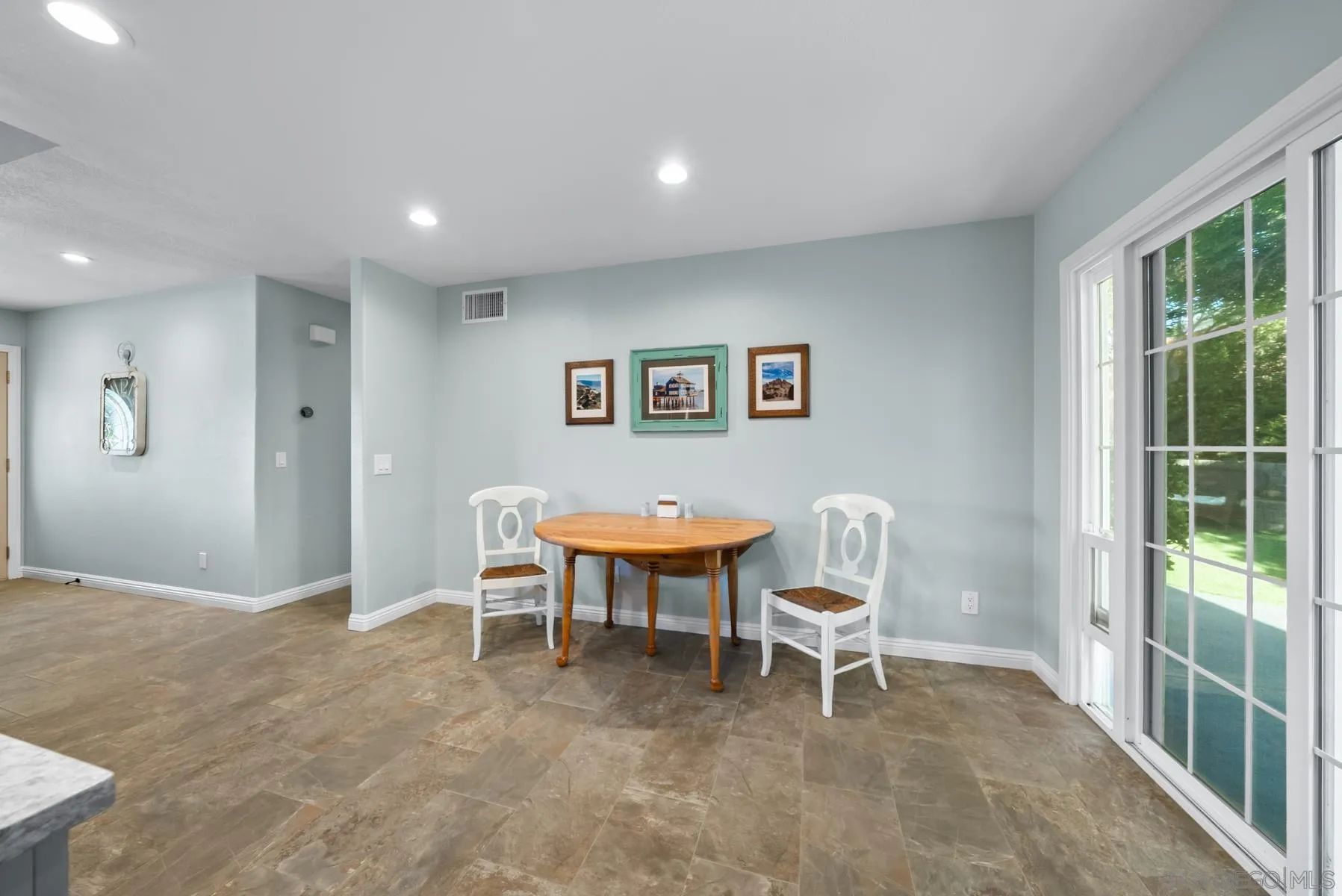 https://cdn.realtyfeed.com/cdn/127/260013879/29ea109b1f006dd60e44ab013861bf48.webp