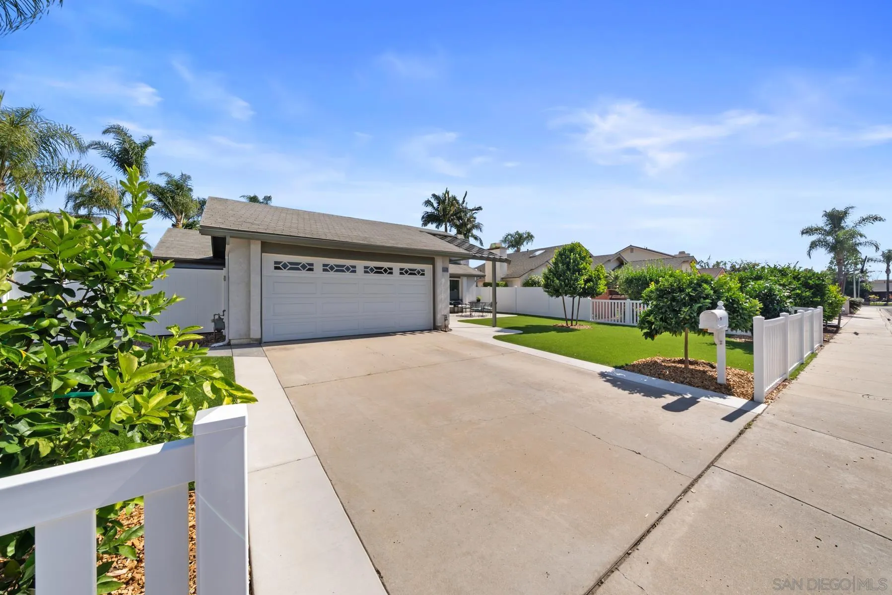 https://cdn.realtyfeed.com/cdn/127/260013879/3c1e0a941f3fe0c3e98214083dd1e877.webp