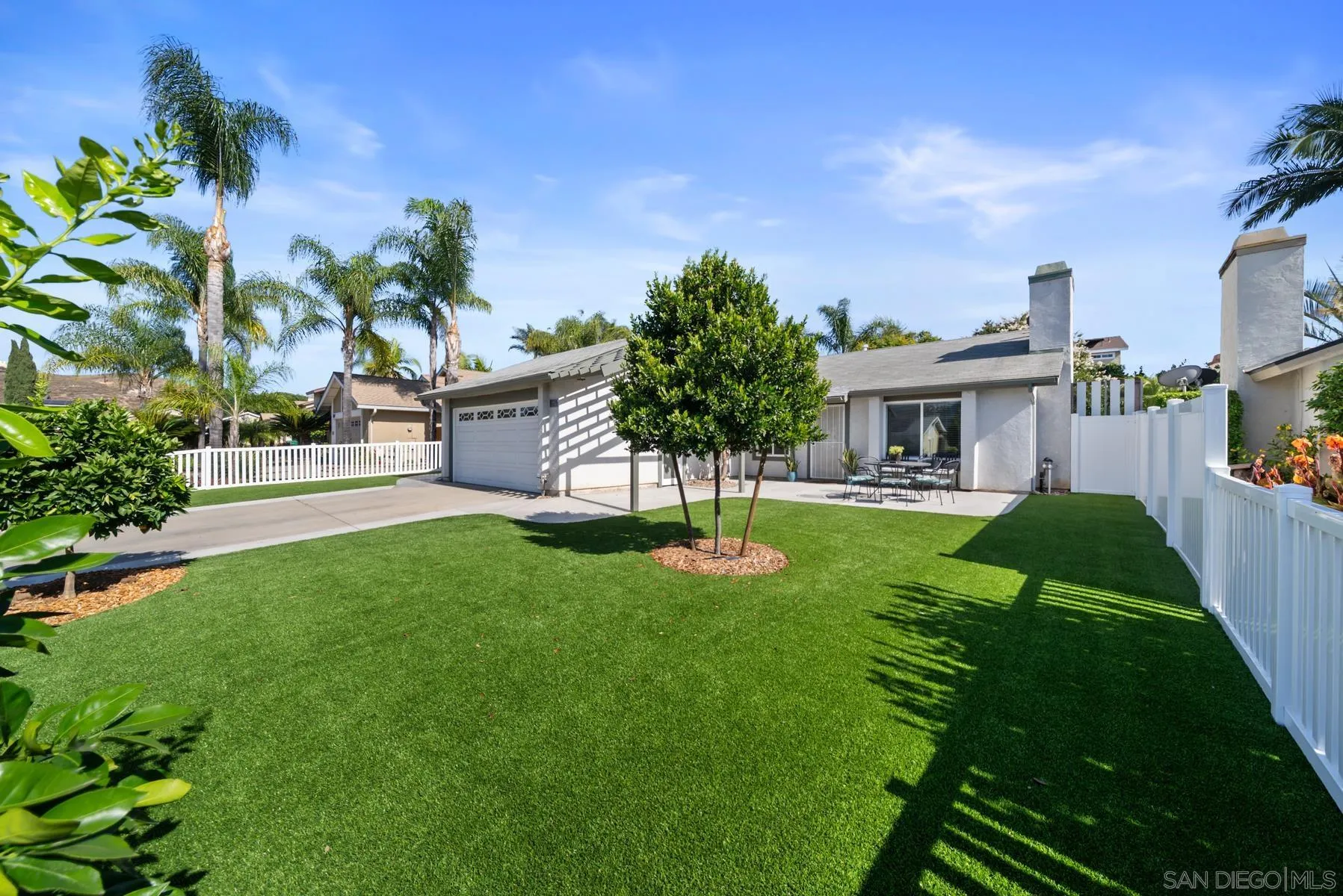 https://cdn.realtyfeed.com/cdn/127/260013879/5a694dc124dcd036d0ed01189bd2ad95.webp