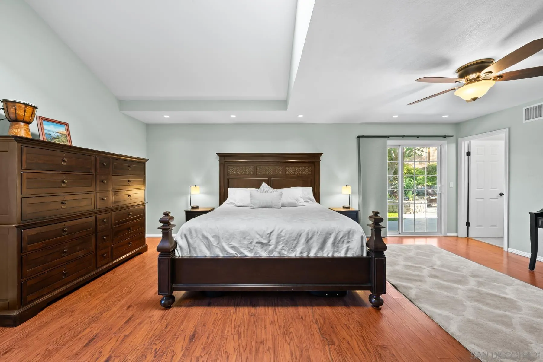 https://cdn.realtyfeed.com/cdn/127/260013879/5cd25799455a28d19315b223c102f665.webp
