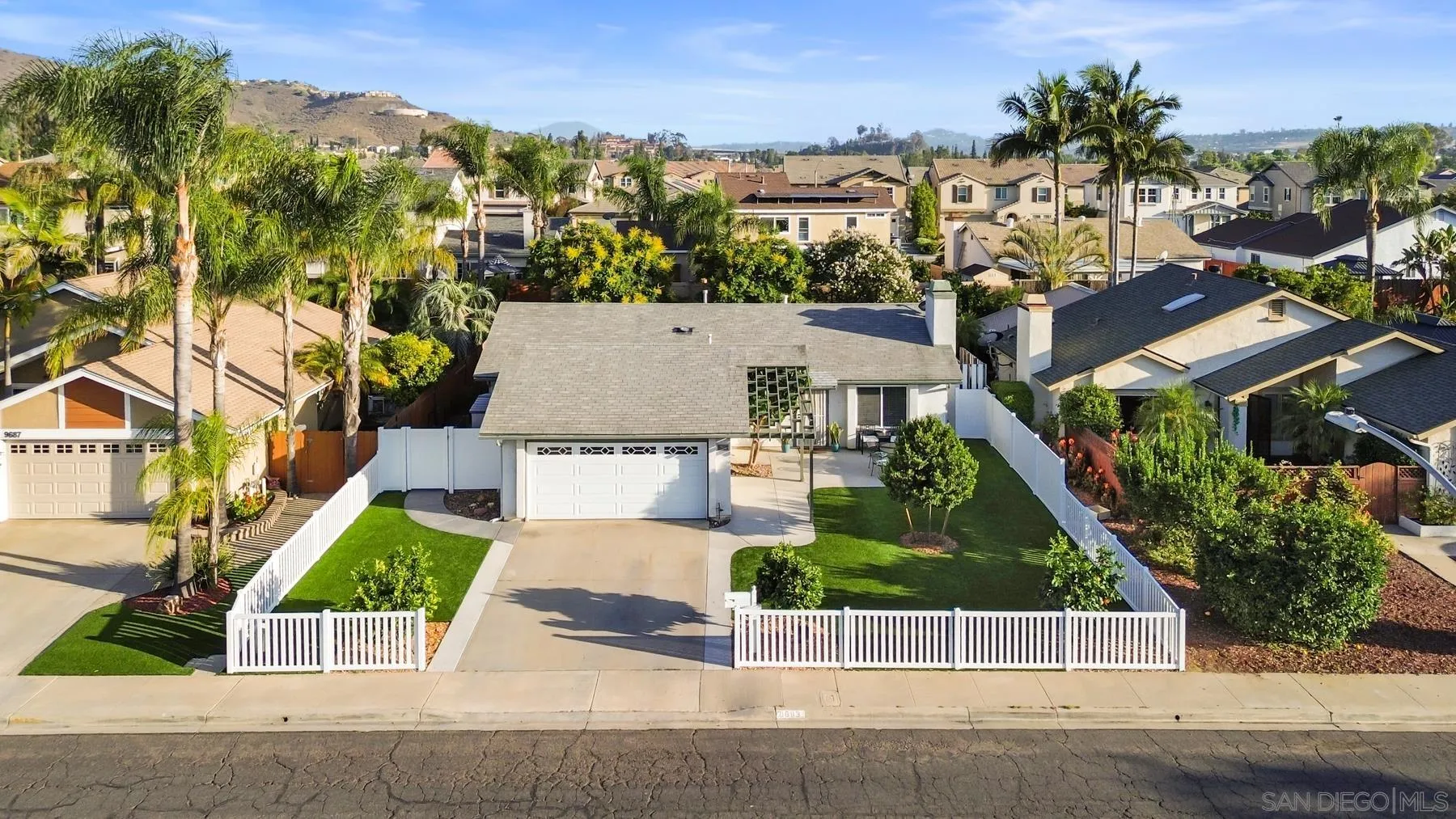 https://cdn.realtyfeed.com/cdn/127/260013879/8e4813eef006d4bf06ccf65da211012a.webp