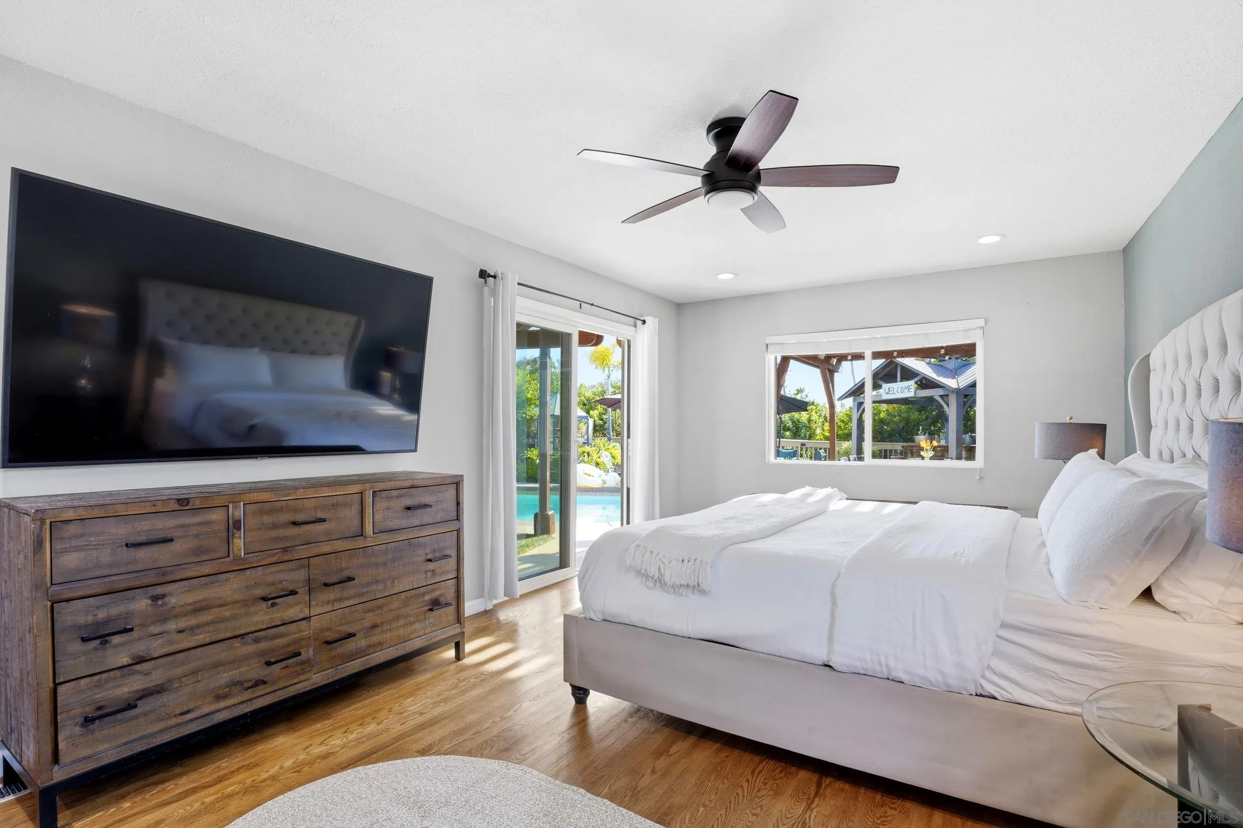 https://cdn.realtyfeed.com/cdn/127/260013882/abf97baad6c06d625ffd6854dc6e2c21.webp