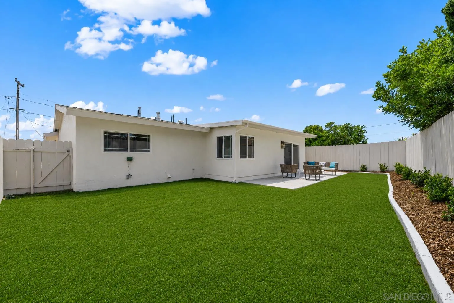 https://cdn.realtyfeed.com/cdn/127/260013883/1711b04258a355a1b19ca1ccca9da55d.webp