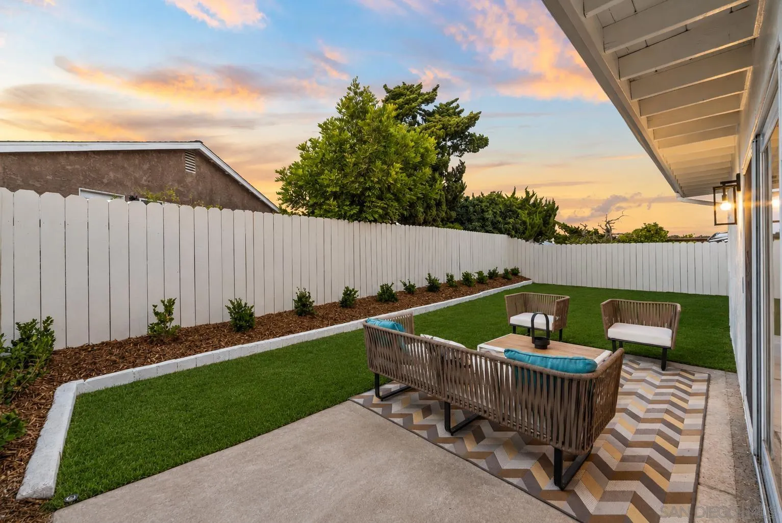 https://cdn.realtyfeed.com/cdn/127/260013883/600206f1ee70c16d93b7c4643d9c859e.webp
