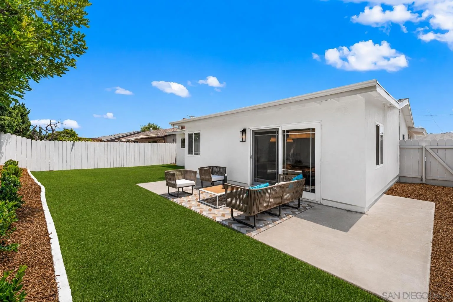 https://cdn.realtyfeed.com/cdn/127/260013883/d600a65c966d22c1ff7c36b1898178c8.webp