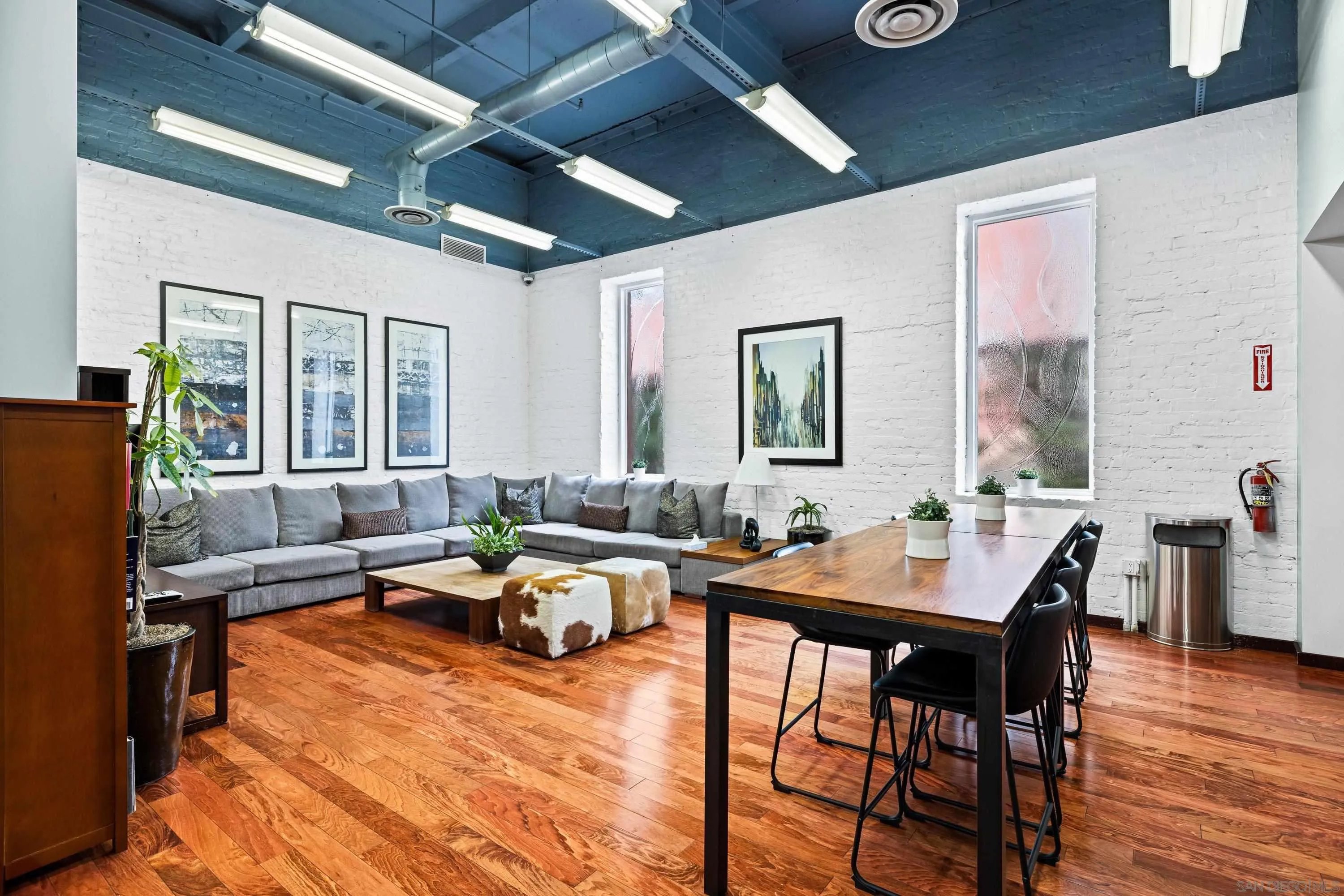 https://cdn.realtyfeed.com/cdn/127/260013888/143bd4db0c44fac7a8198dd05dcf8b19.webp