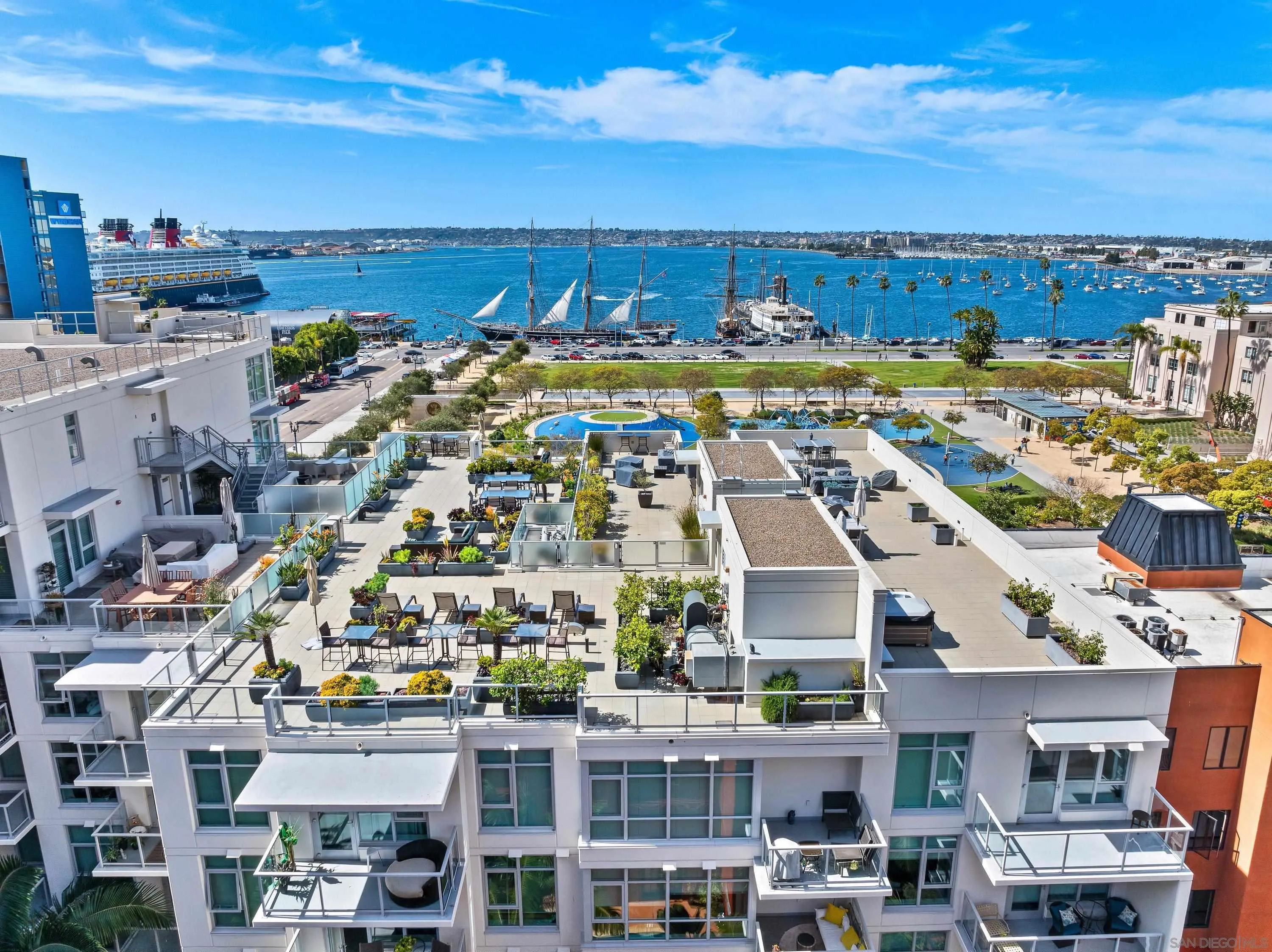 https://cdn.realtyfeed.com/cdn/127/260013888/8545042685b238f8c544c5eb5ac6dcad.webp