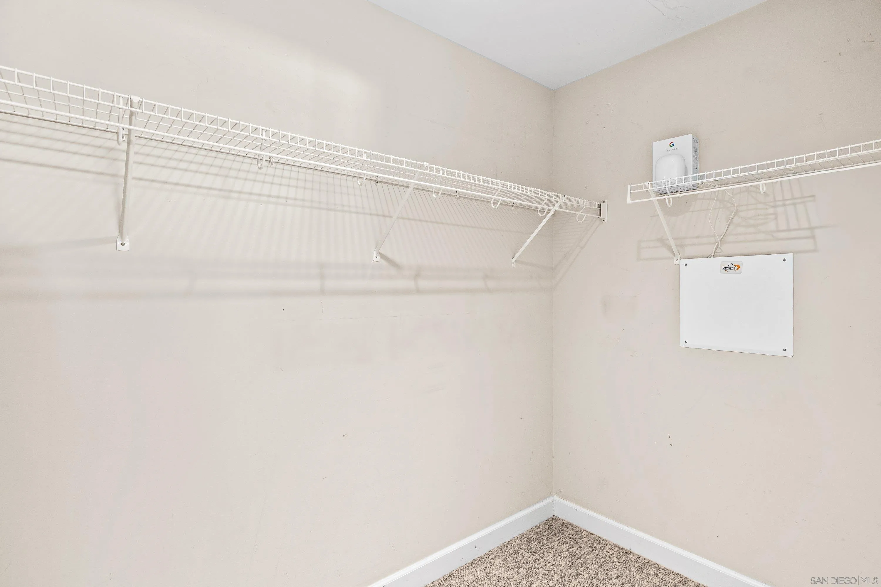 https://cdn.realtyfeed.com/cdn/127/260013889/7855d51e60bfb86bb47051d63b6a0d4e.webp