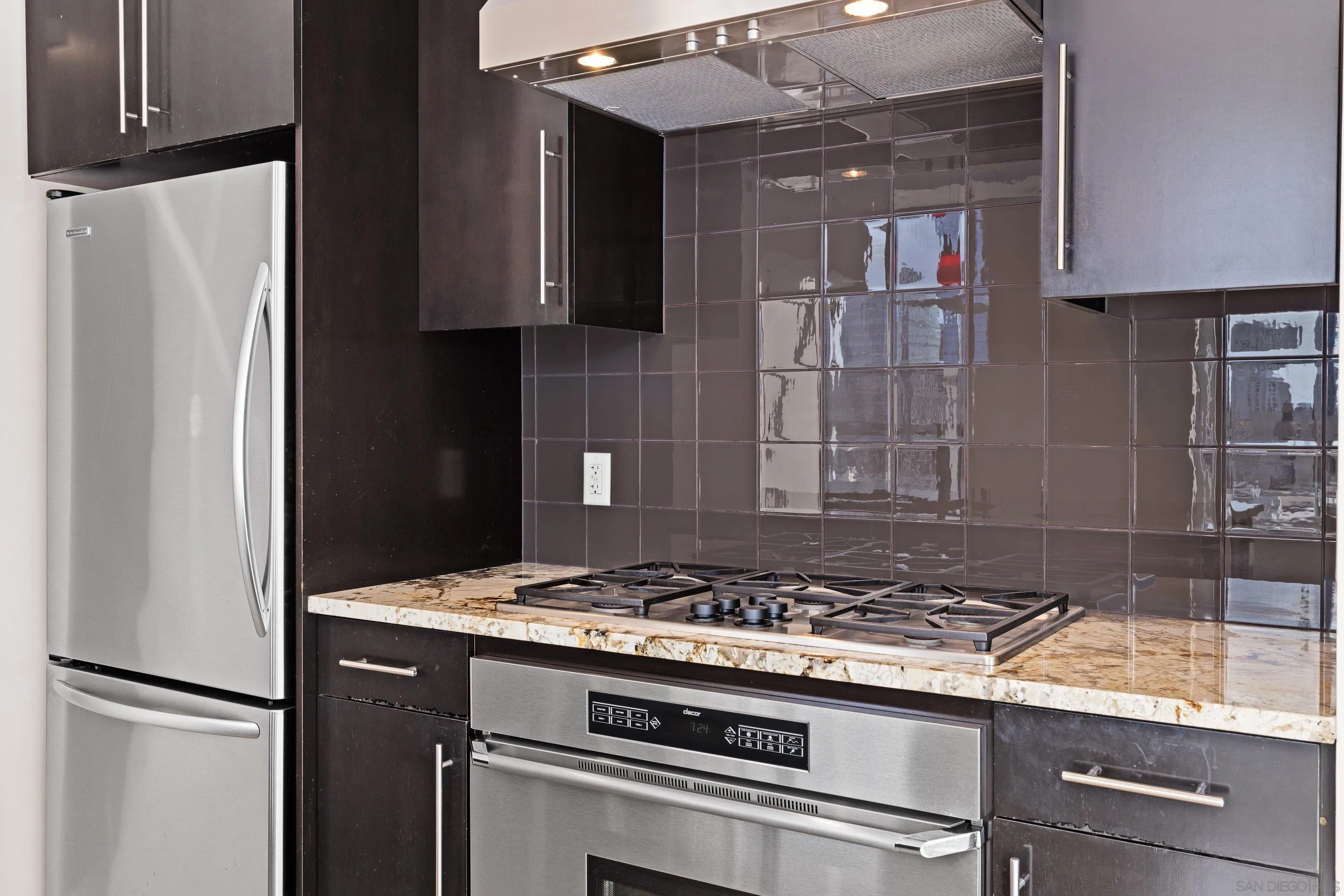 https://cdn.realtyfeed.com/cdn/127/260013889/a688df20a5f01b0402aa397ac6b1e4ce.webp