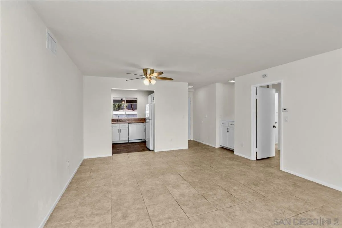 Photo #23: 260013894 Listing: Photo #23