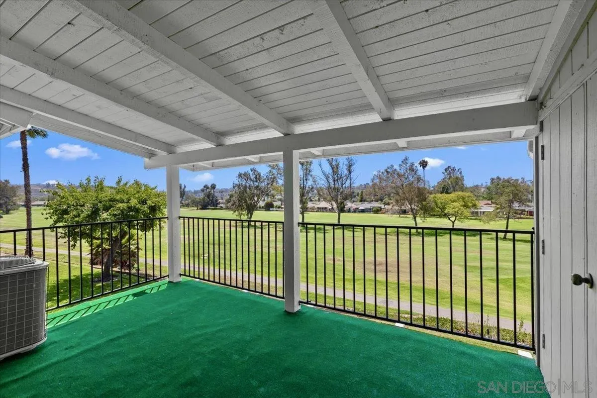 Photo #12: 260013894 Listing: Photo #12