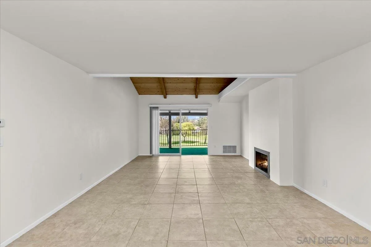 Photo #18: 260013894 Listing: Photo #18
