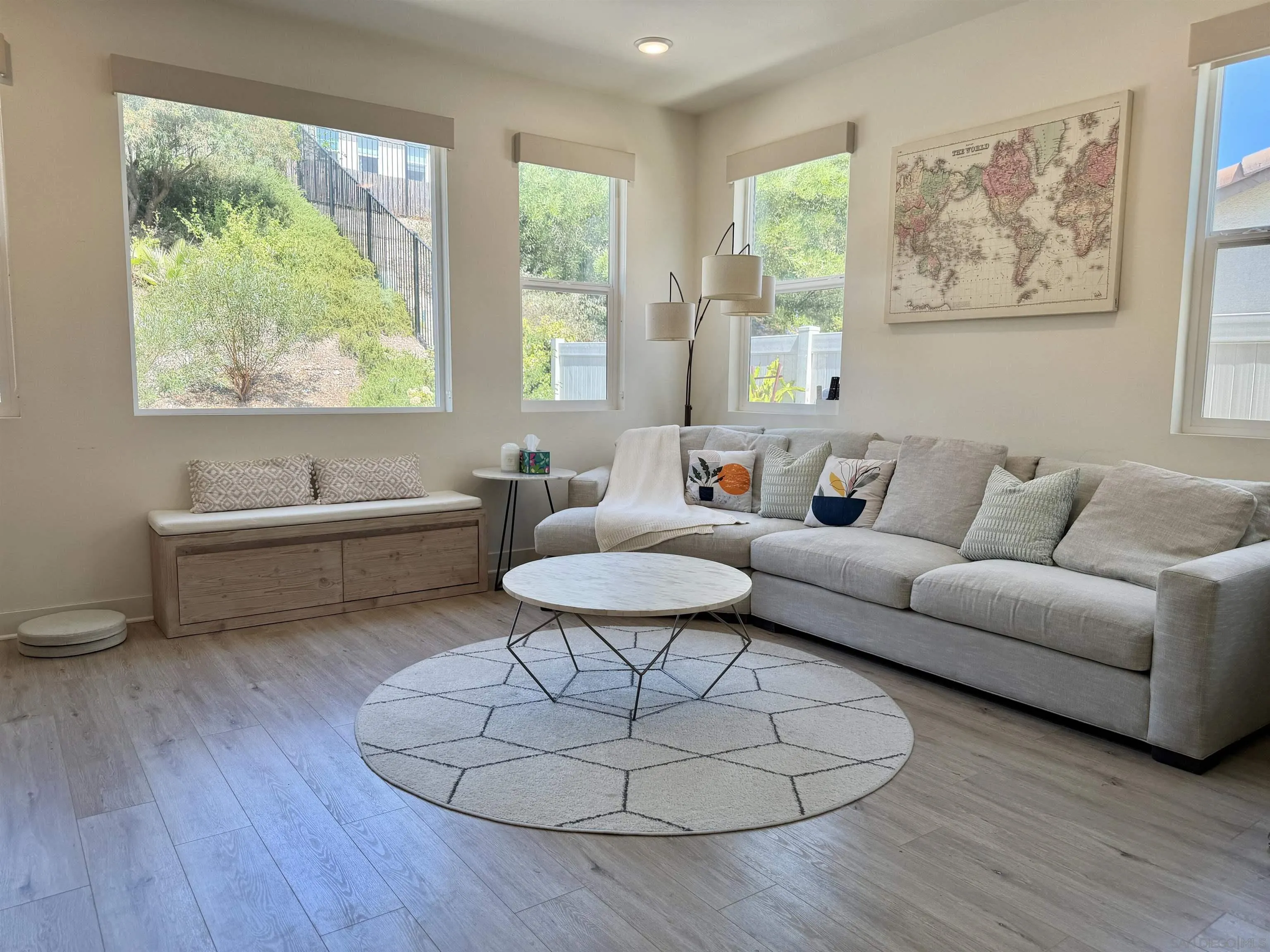 https://cdn.realtyfeed.com/cdn/127/260013898/0f9422834280bf1c71564df13c393aee.webp
