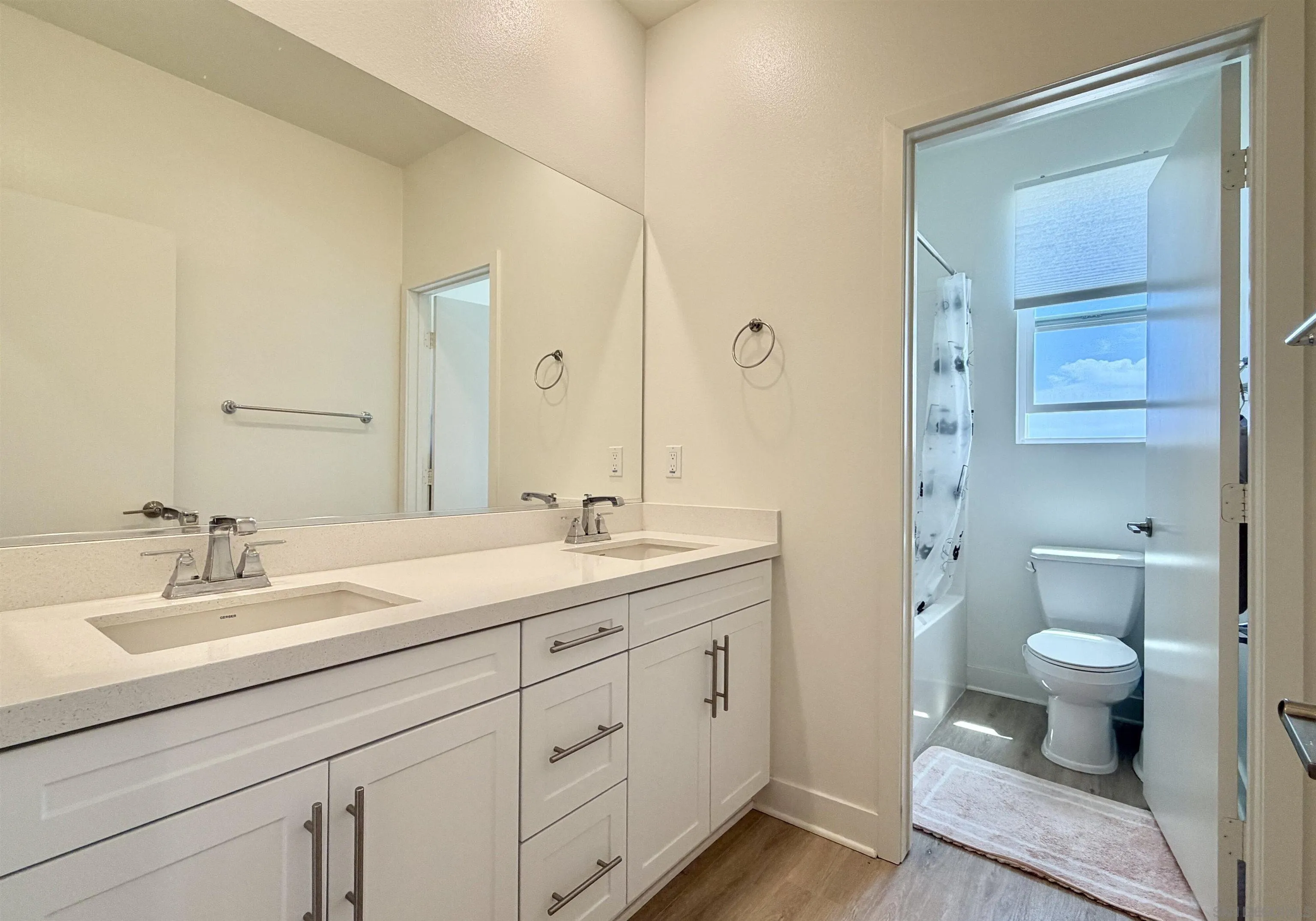 https://cdn.realtyfeed.com/cdn/127/260013898/f4042514e42fb53047ae01e0086f690e.webp