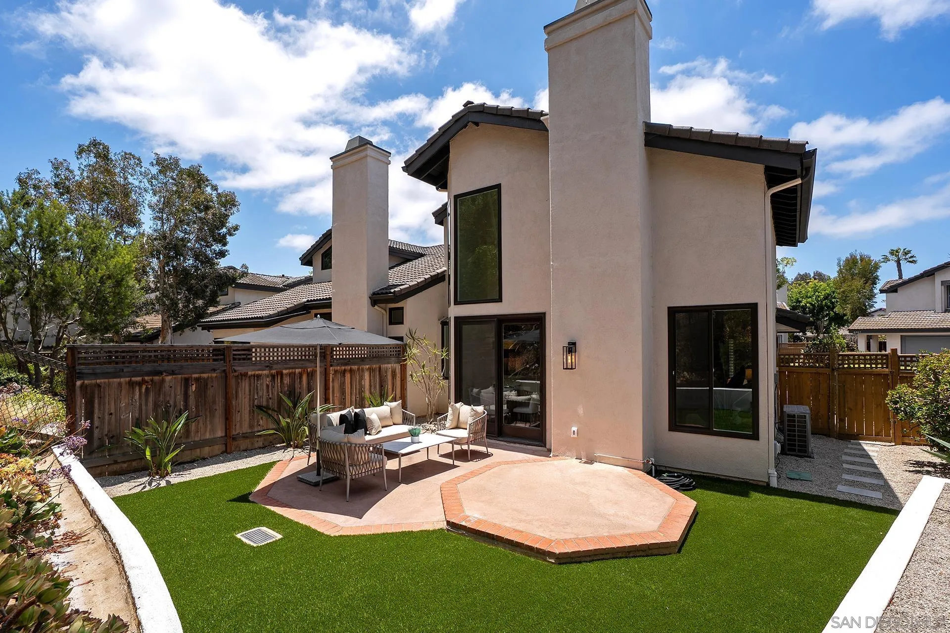 https://cdn.realtyfeed.com/cdn/127/260013912/90fcaed3f76bf0a5003777438556661d.webp