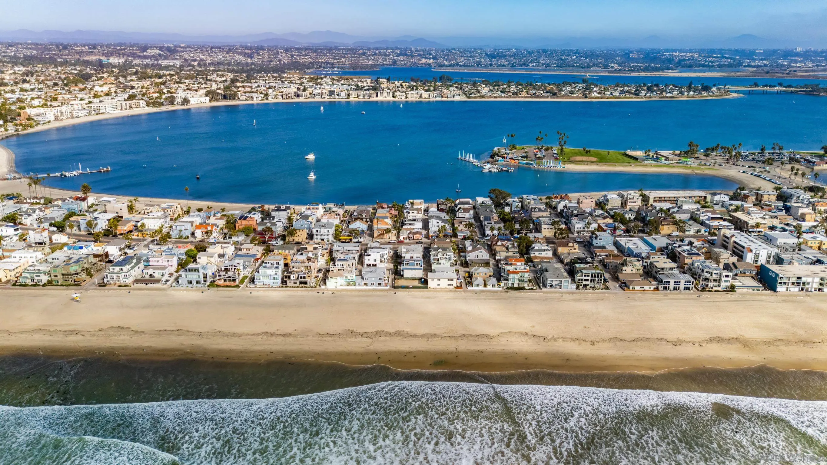 https://cdn.realtyfeed.com/cdn/127/260013919/16dbf81cc696d53c2b22c814273fd222.webp