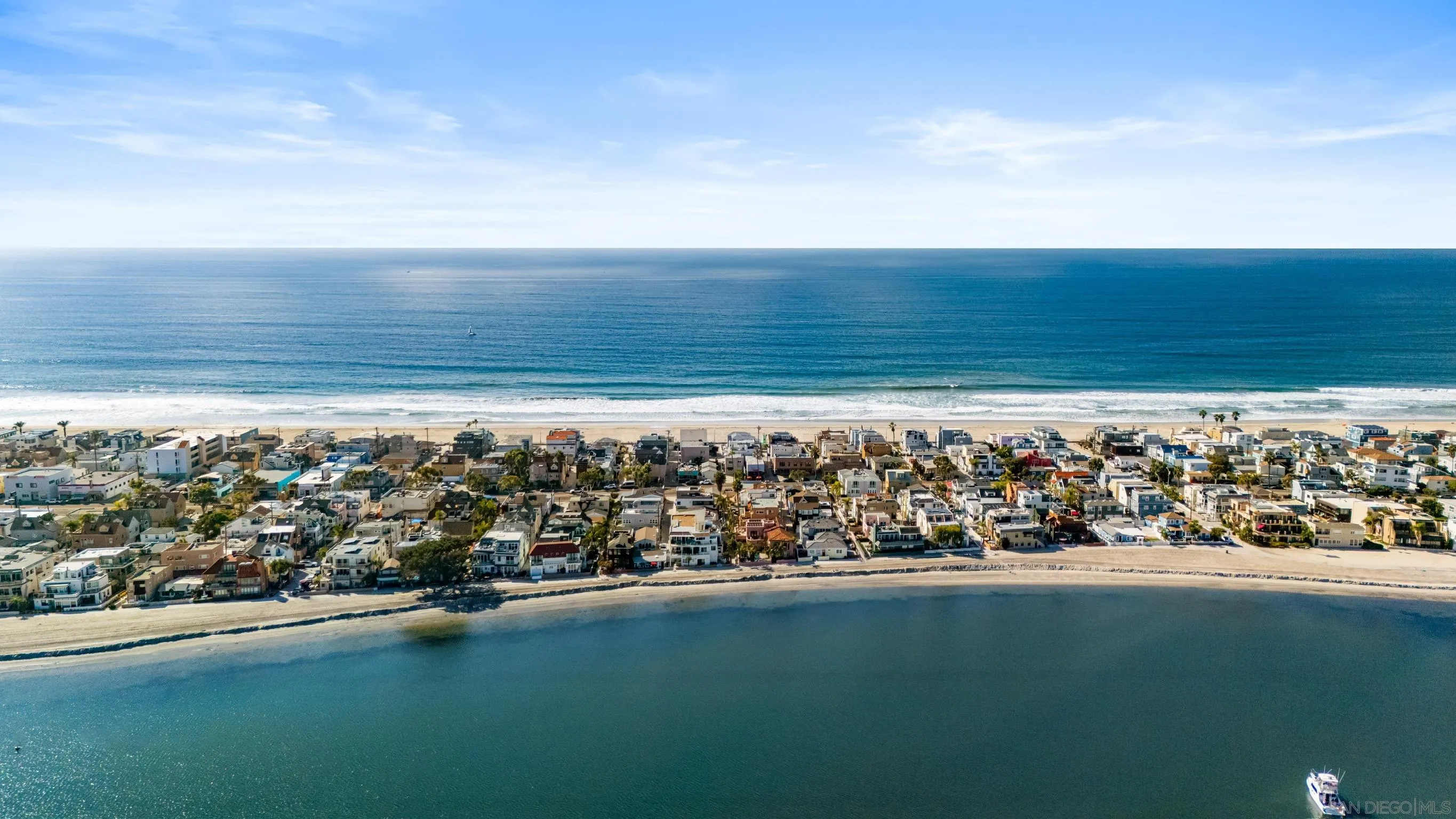 https://cdn.realtyfeed.com/cdn/127/260013919/3d9ffad20e613dca5e3e1a7c6f43458f.webp