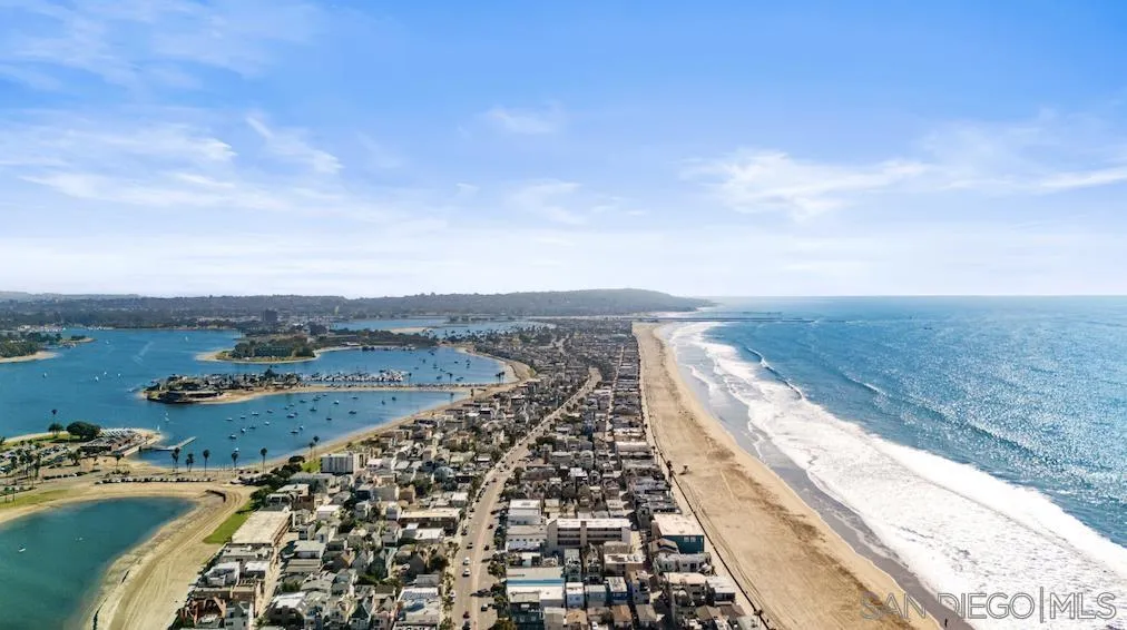 https://cdn.realtyfeed.com/cdn/127/260013919/63fe30279d0f6bd08de811db46ab20c9.webp