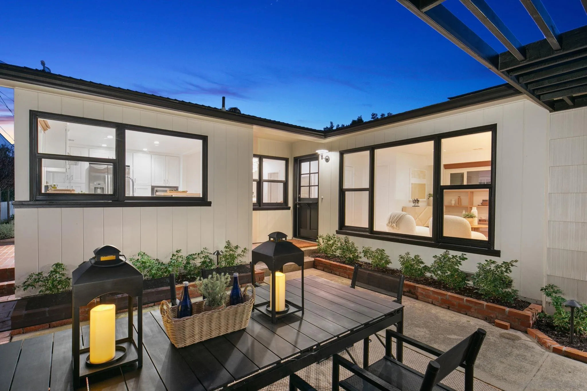 https://cdn.realtyfeed.com/cdn/127/260013920/2954cfbae10fcfe925acb14e2b9d79e2.webp