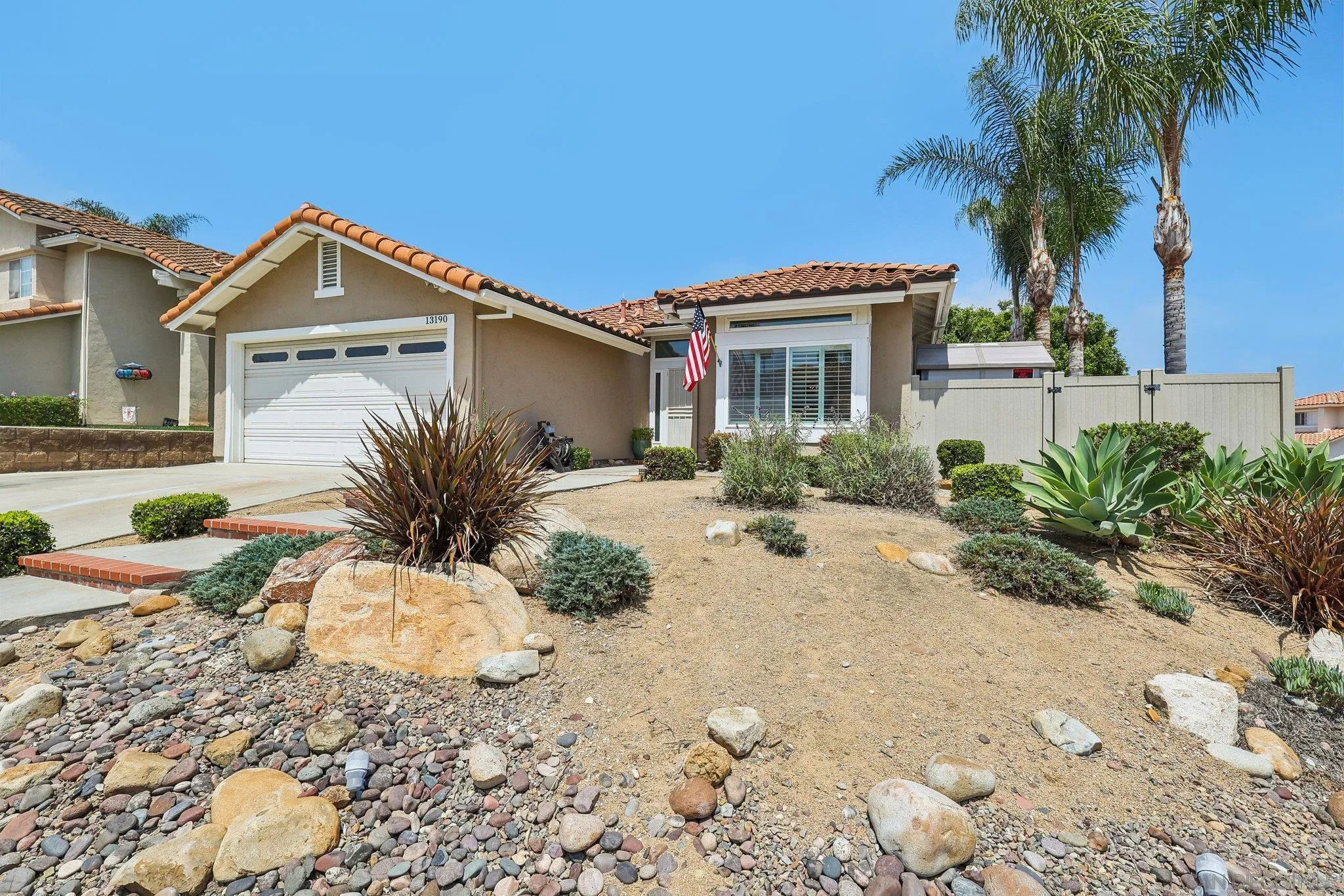 https://cdn.realtyfeed.com/cdn/127/260013923/29cc63486e03ef723714a604baf6d3f2.webp
