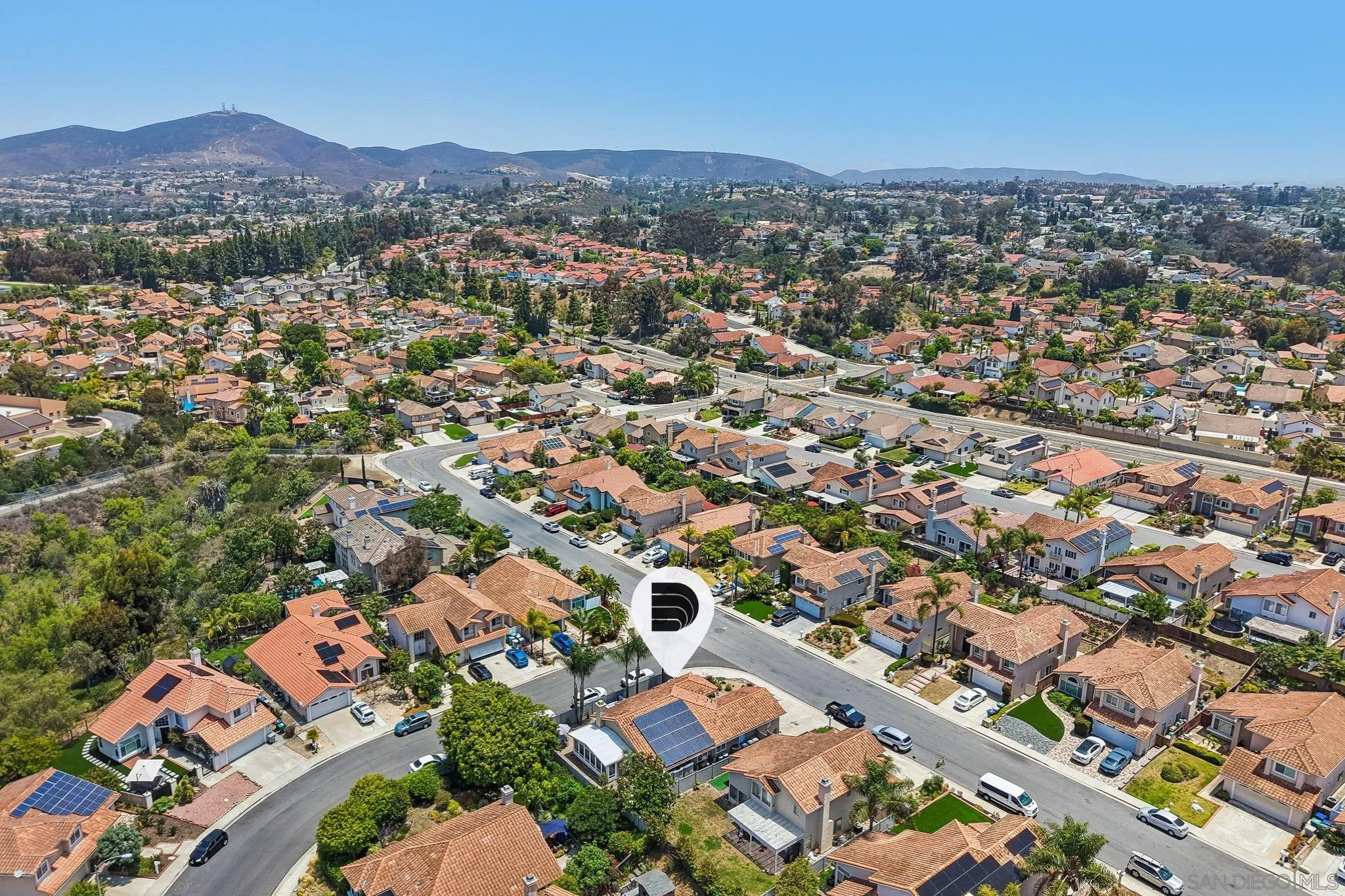 https://cdn.realtyfeed.com/cdn/127/260013923/48d37bf437509d6e15ead2621bca2b51.webp