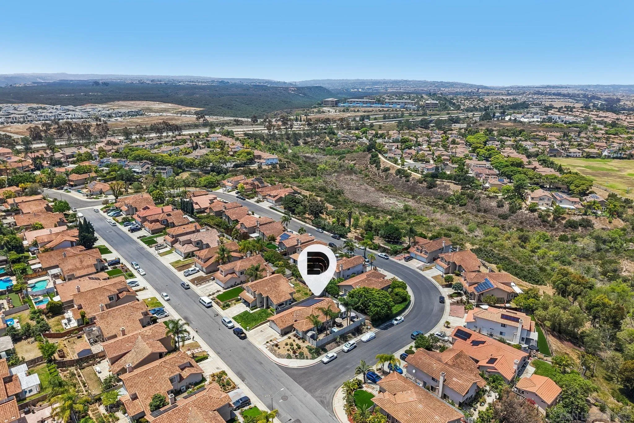 https://cdn.realtyfeed.com/cdn/127/260013923/89bea2e35a74b48c9550329df9a70ff1.webp