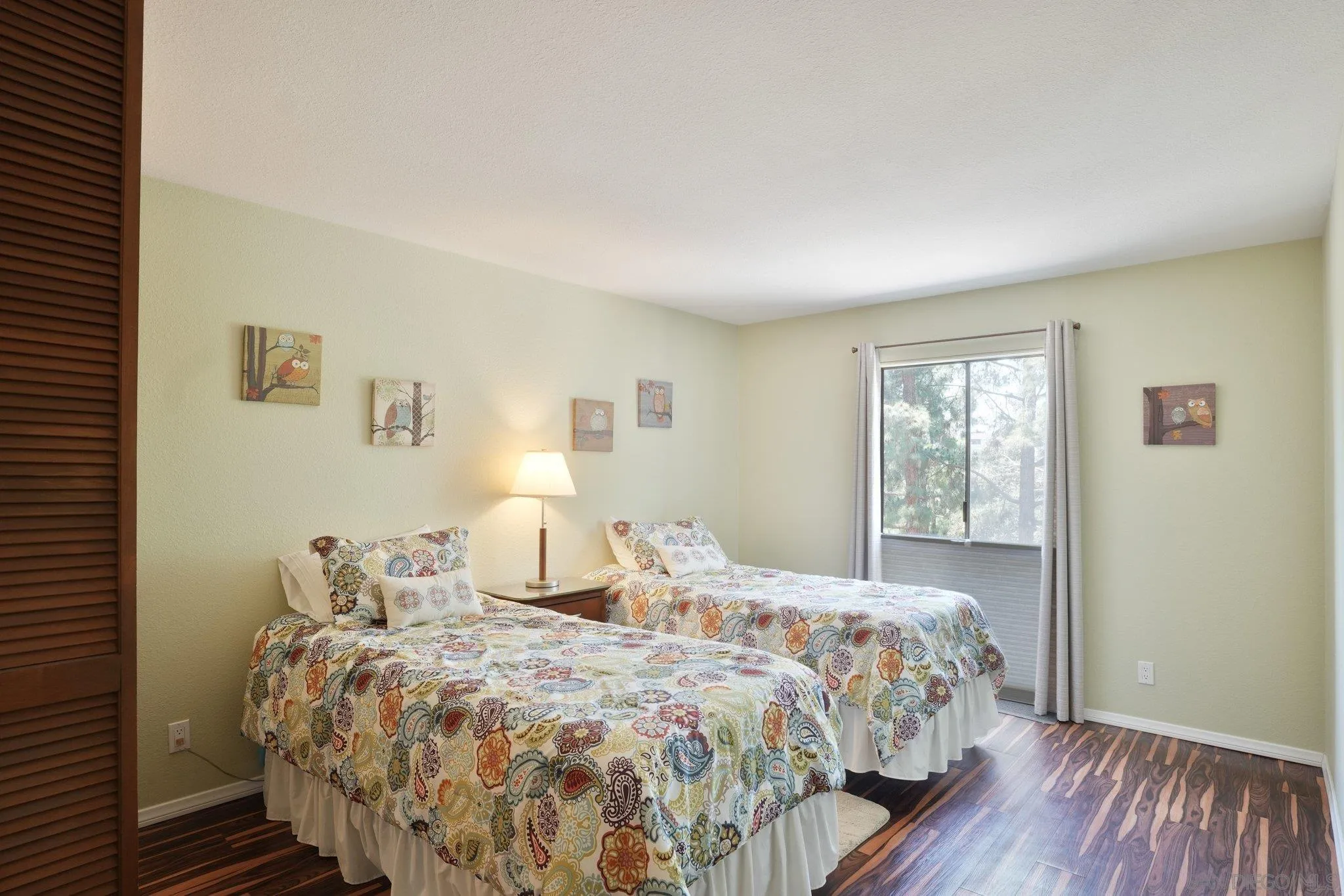 https://cdn.realtyfeed.com/cdn/127/260013927/206e2714f456c74c5ceb6ee92dbdbd85.webp